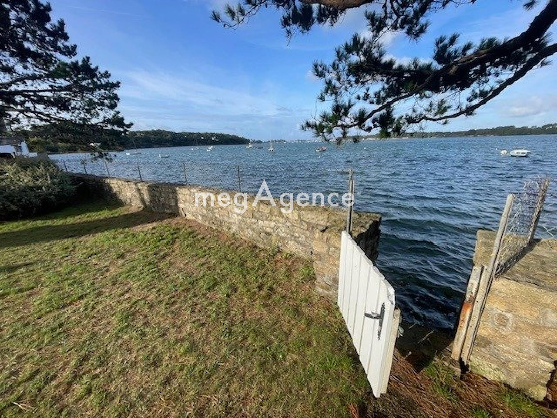 Miniature photo - 2 / 13