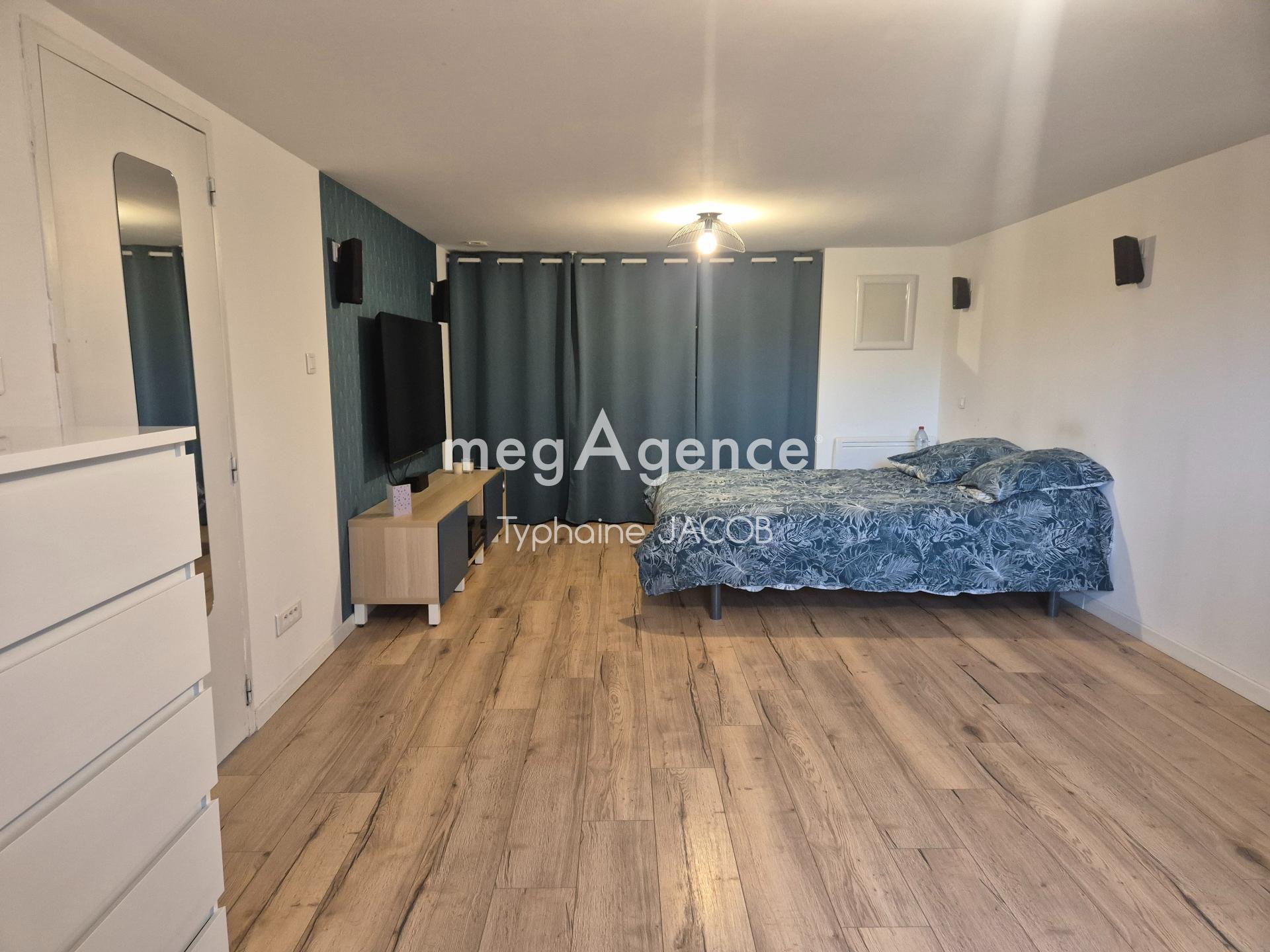 Miniature photo - 8 / 16