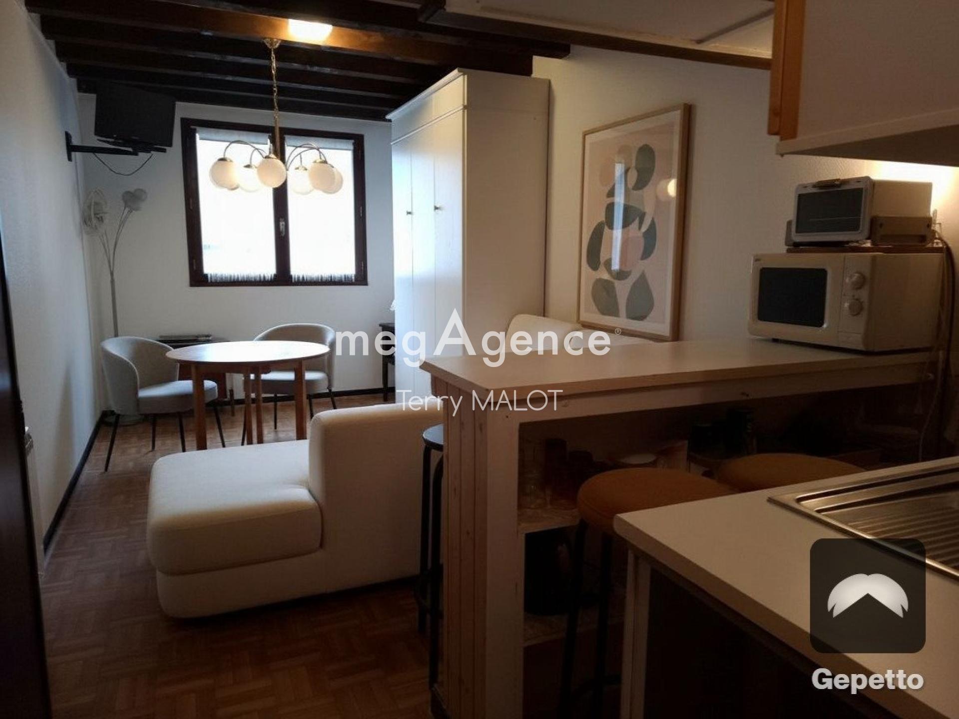 Miniature photo - 2 / 10