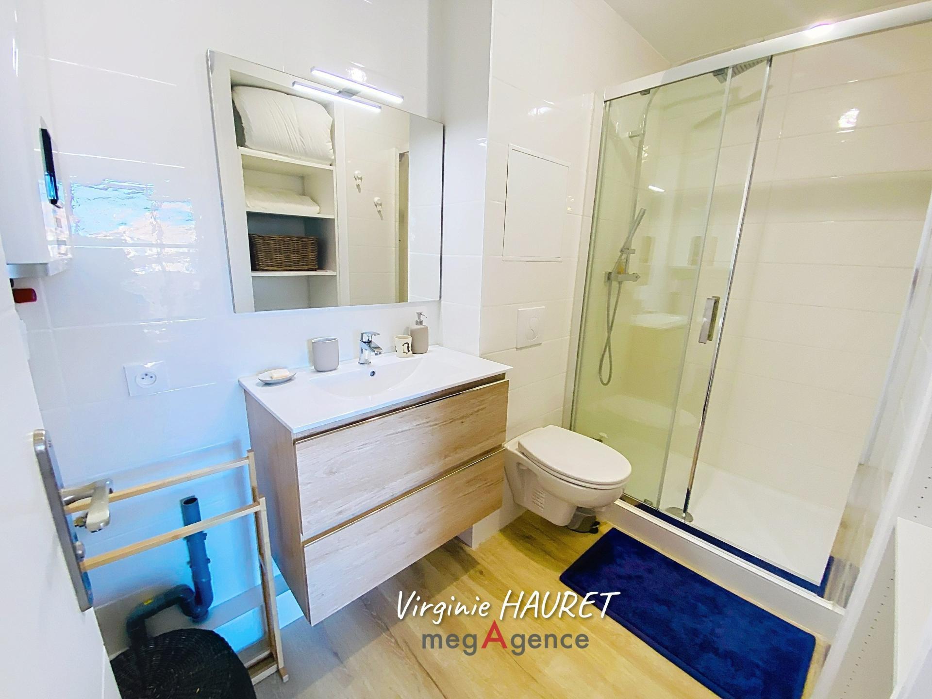 Miniature photo - 9 / 17