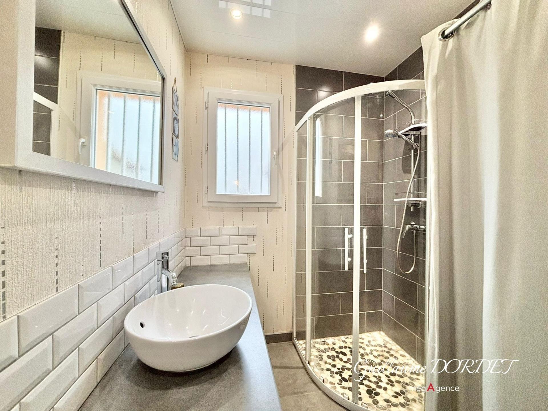 Miniature photo - 9 / 12