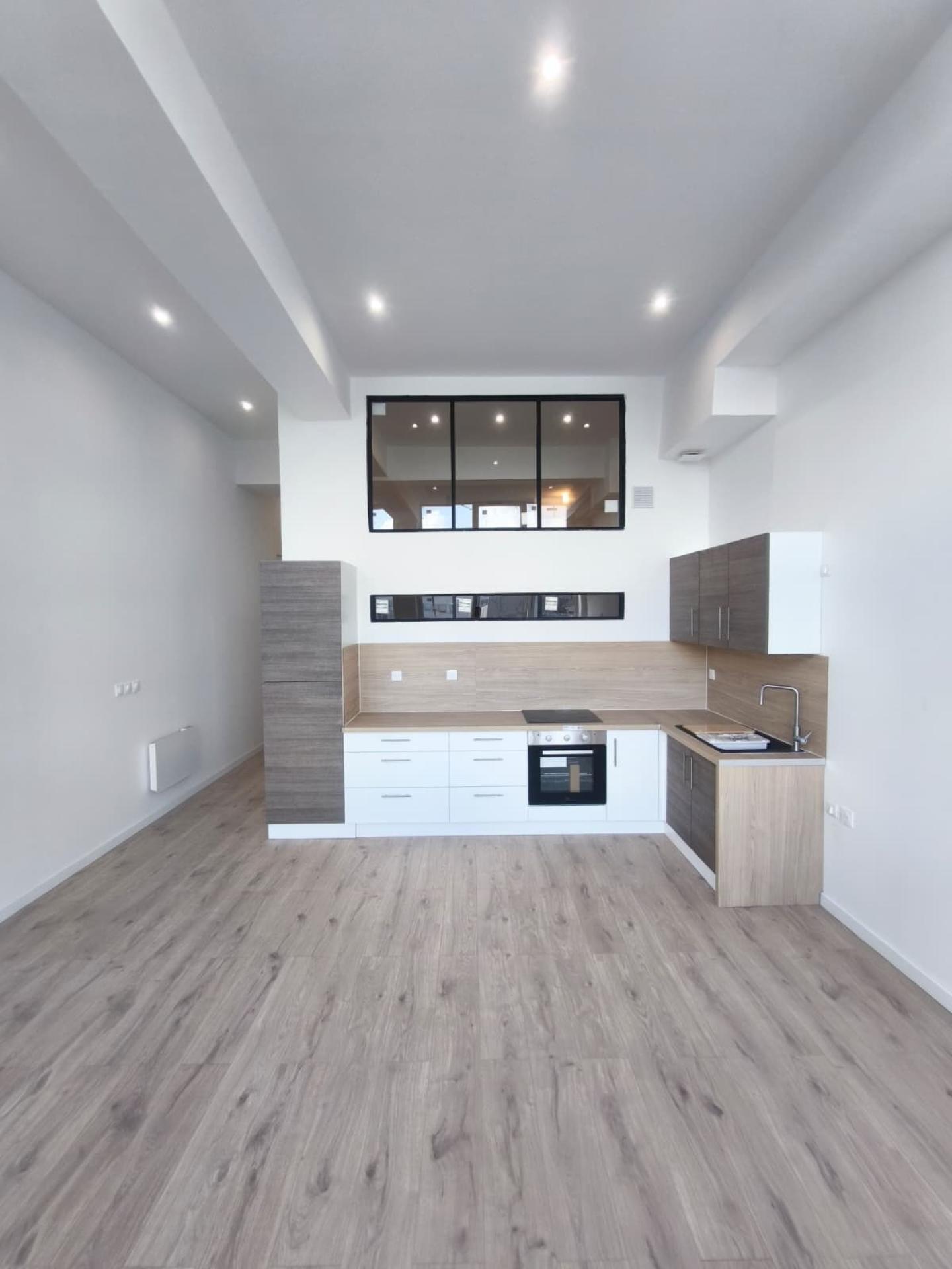 Miniature photo - 2 / 6