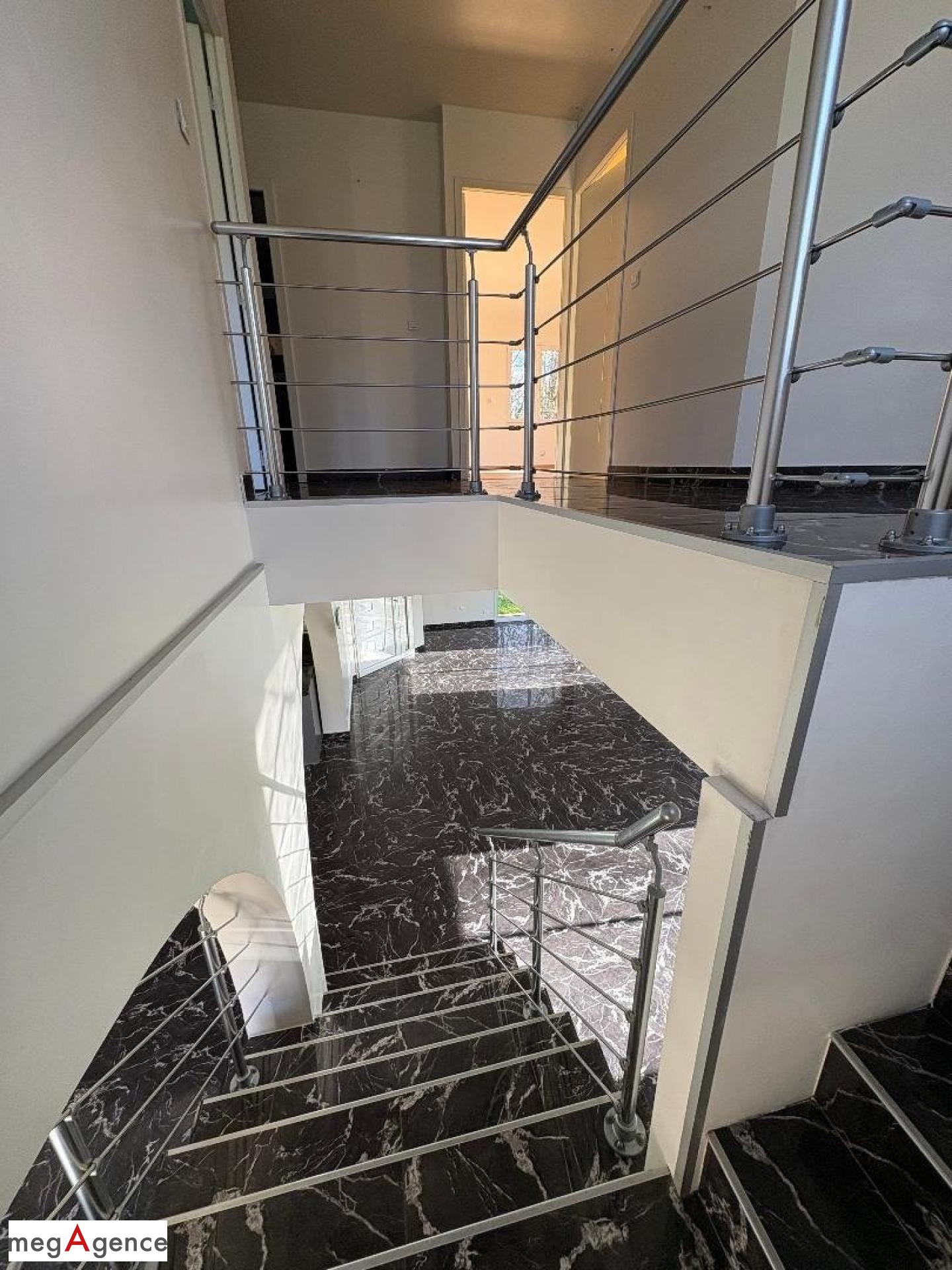 Miniature photo - 9 / 11