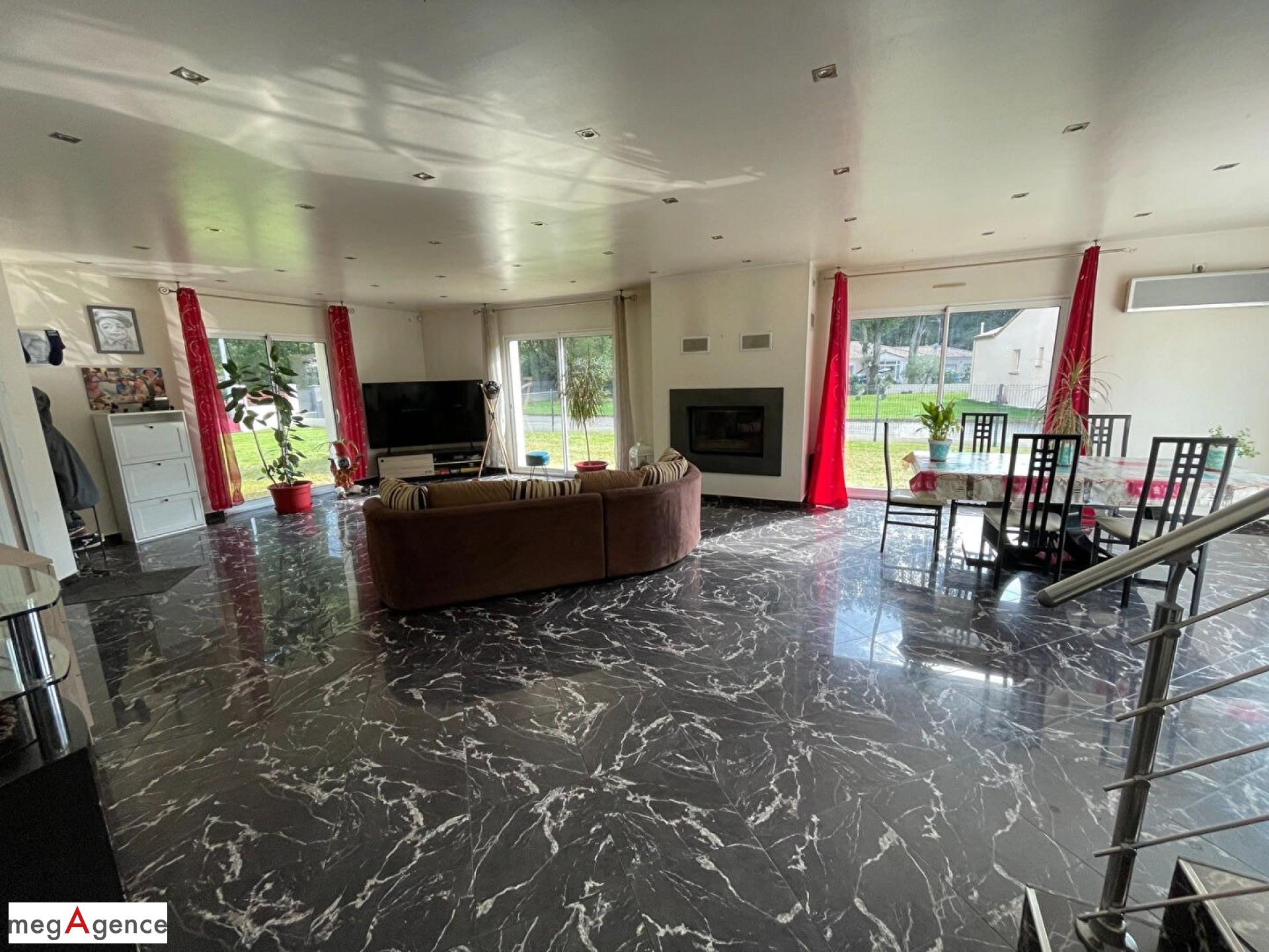 Miniature photo - 4 / 11