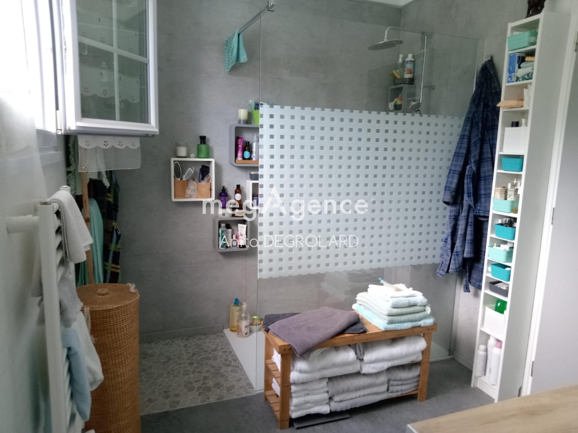 Miniature photo - 8 / 16