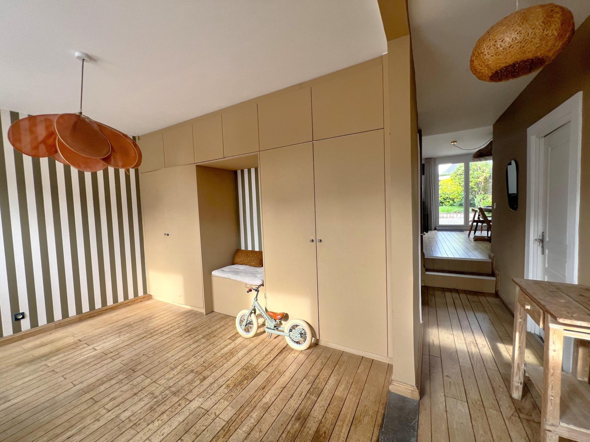 Miniature photo - 4 / 10