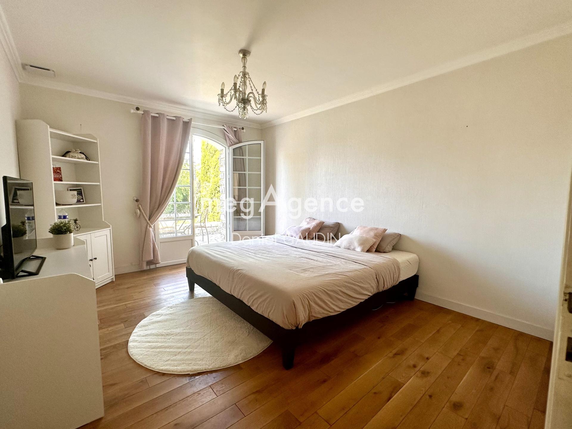 Miniature photo - 7 / 10