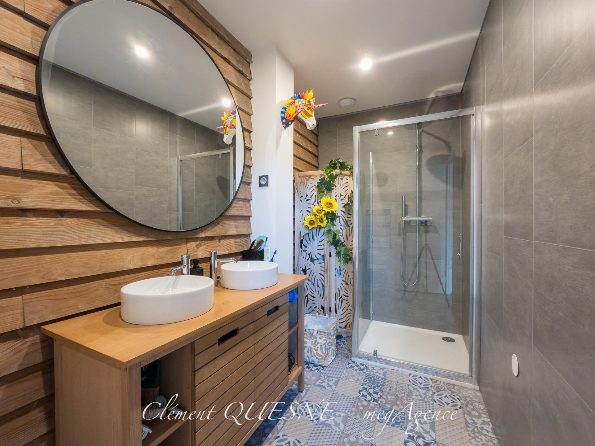 Miniature photo - 17 / 19