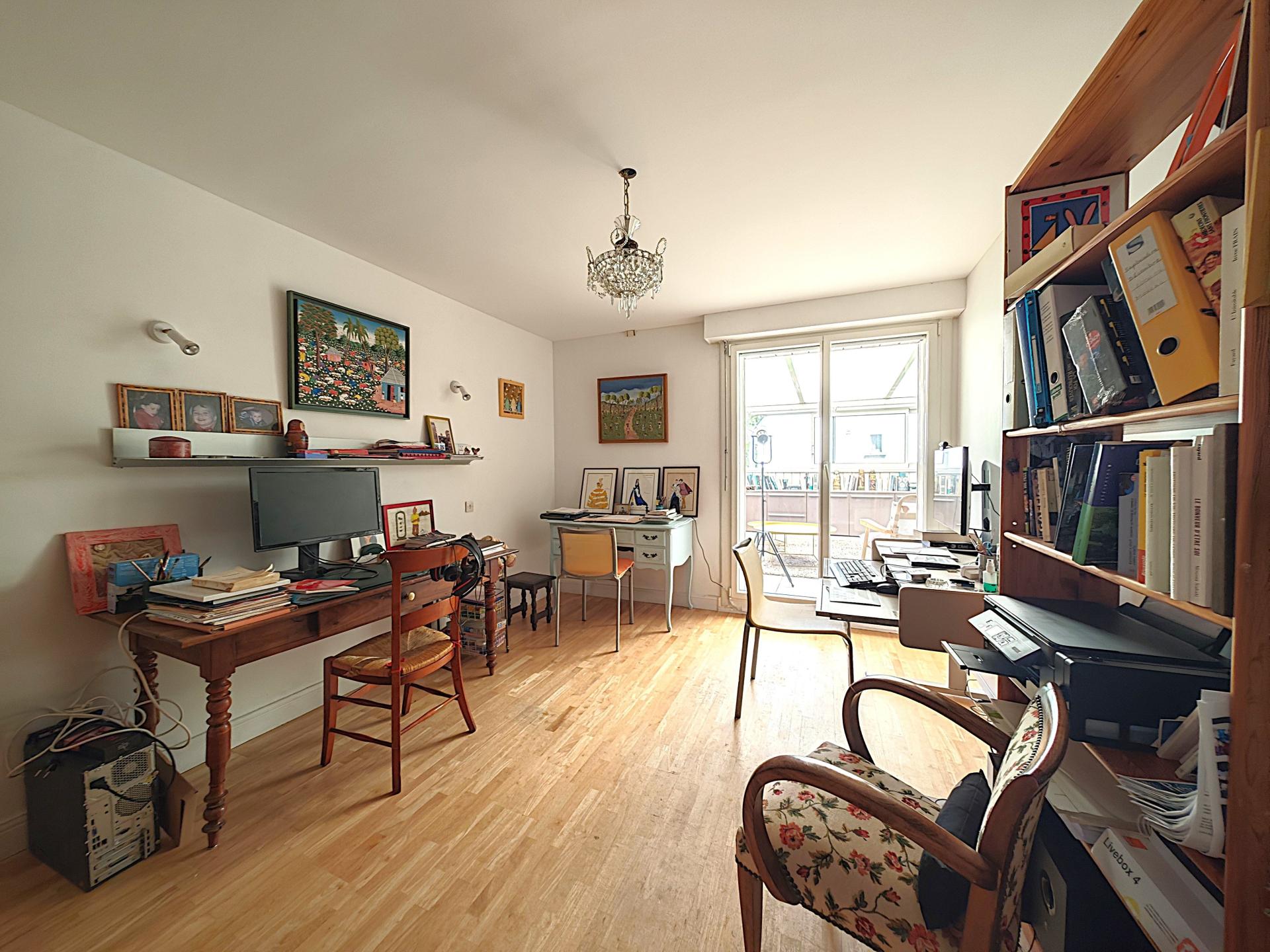 Miniature photo - 15 / 19