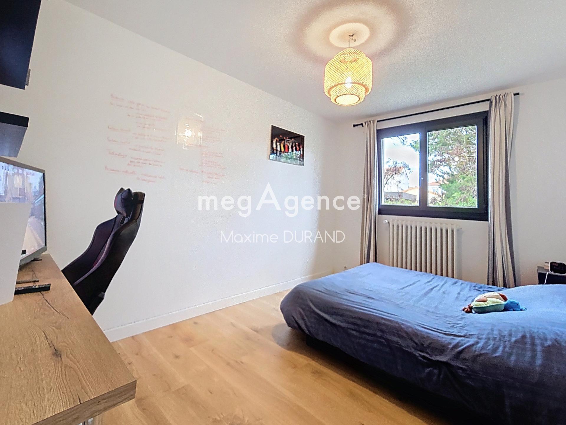 Miniature photo - 12 / 19