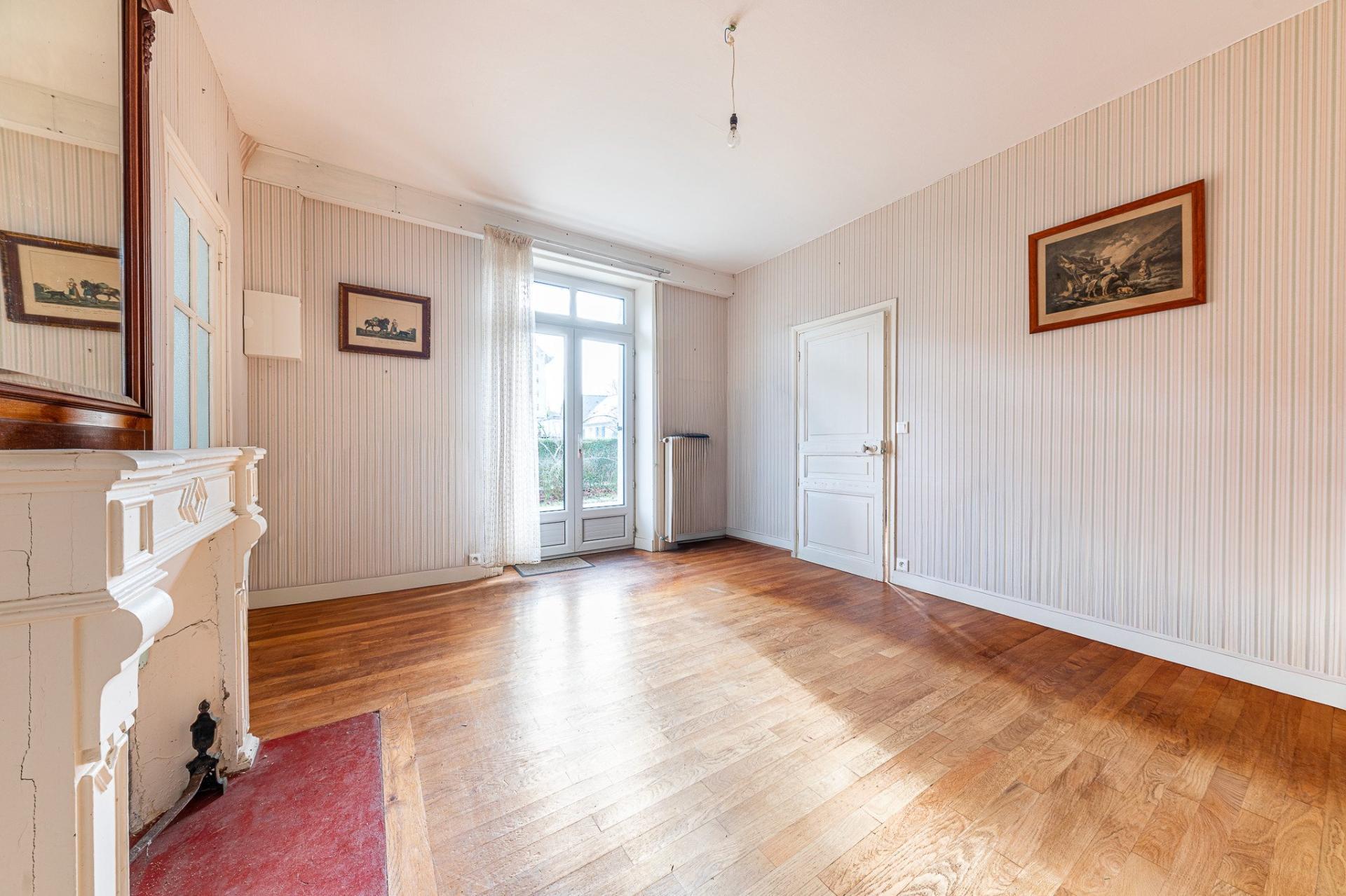 Miniature photo - 5 / 10