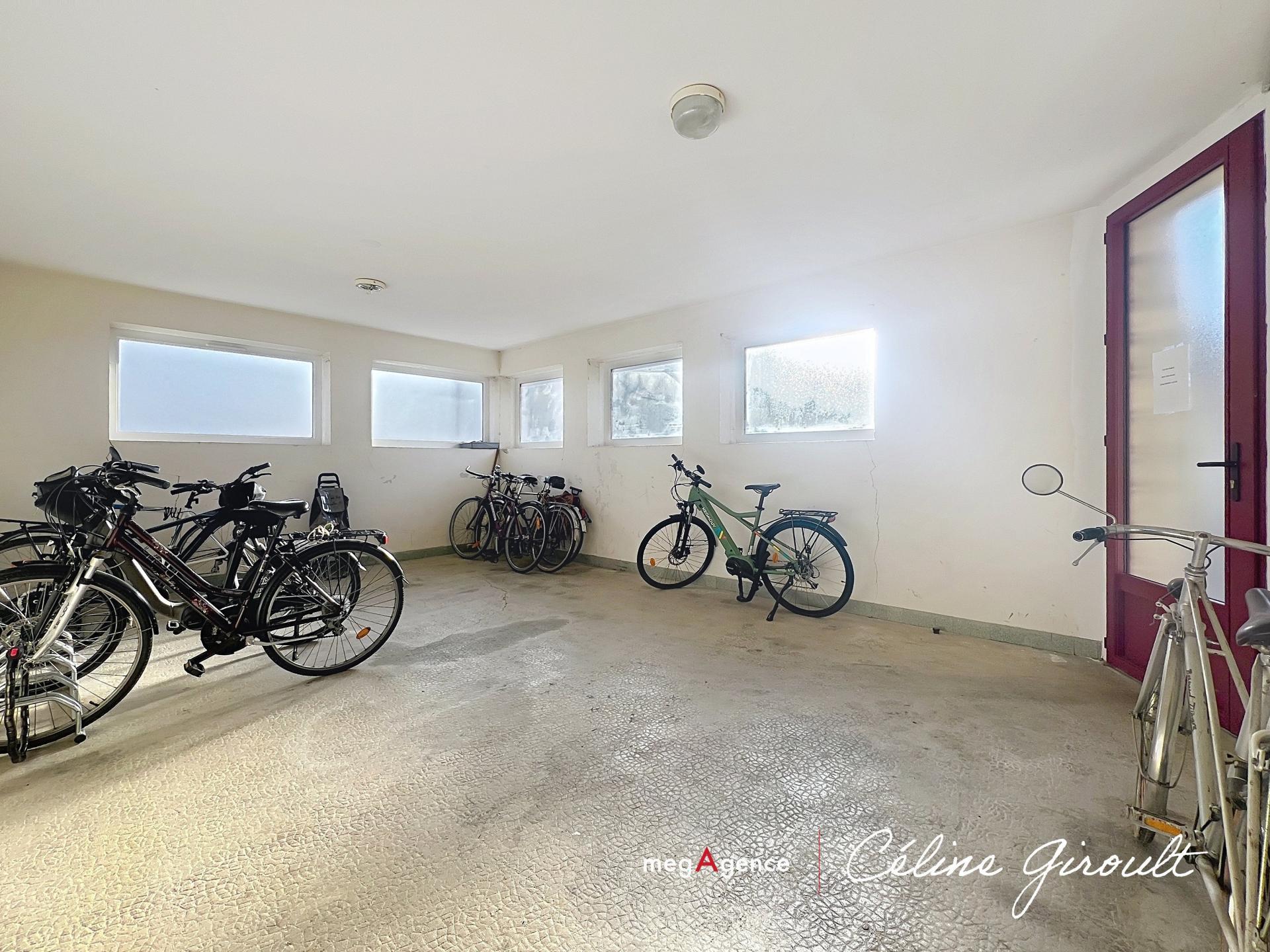 Miniature photo - 14 / 16