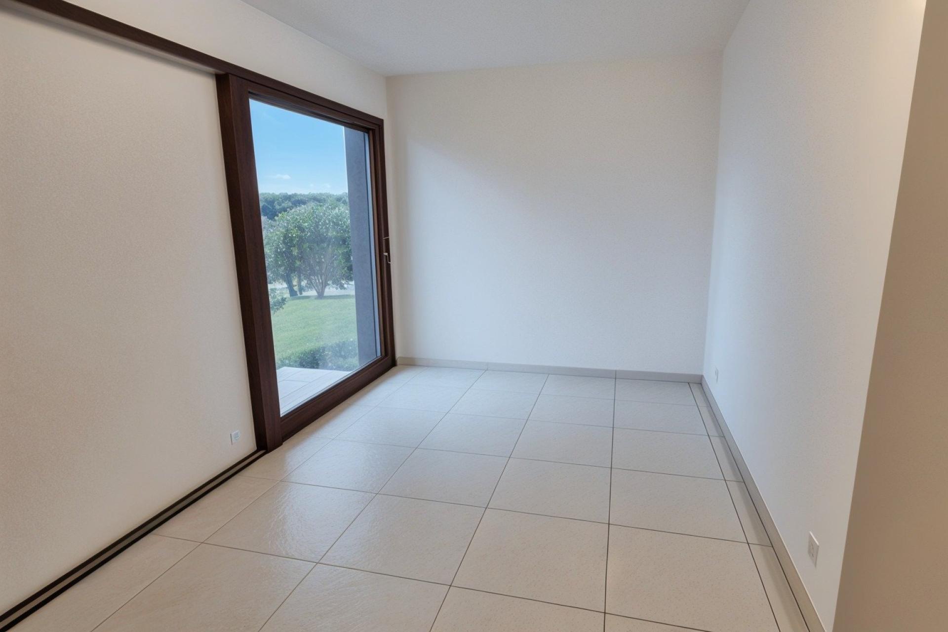 Miniature photo - 8 / 13