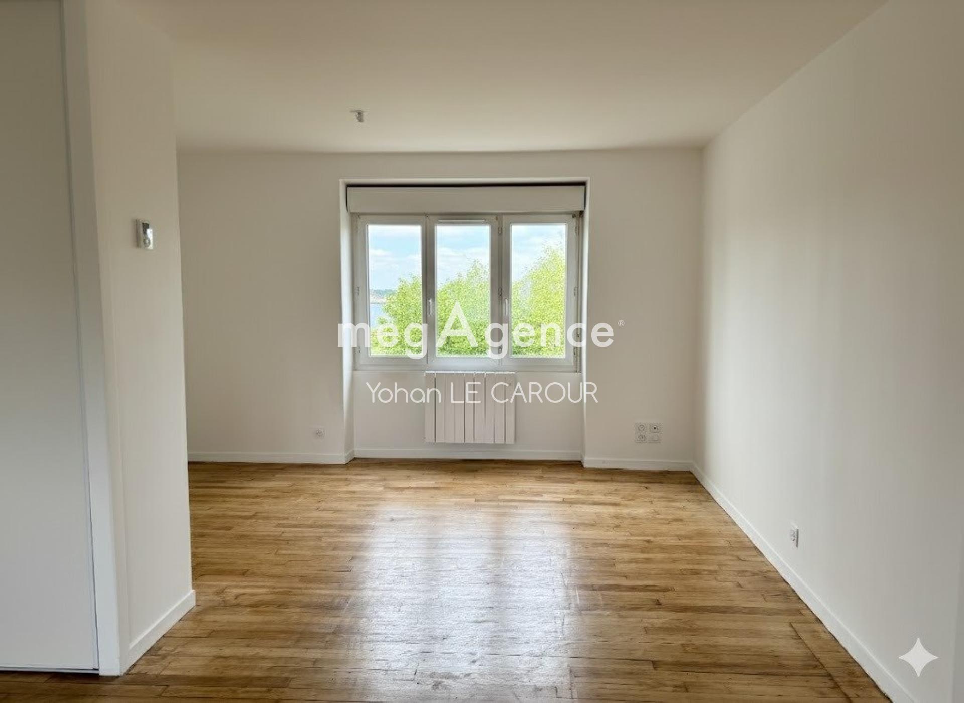 Miniature photo - 2 / 6