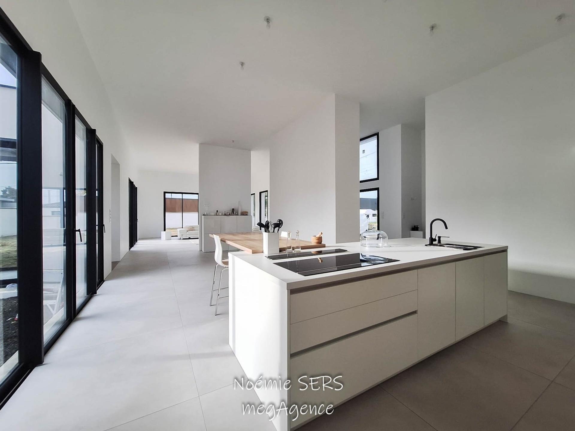 Miniature photo - 4 / 10