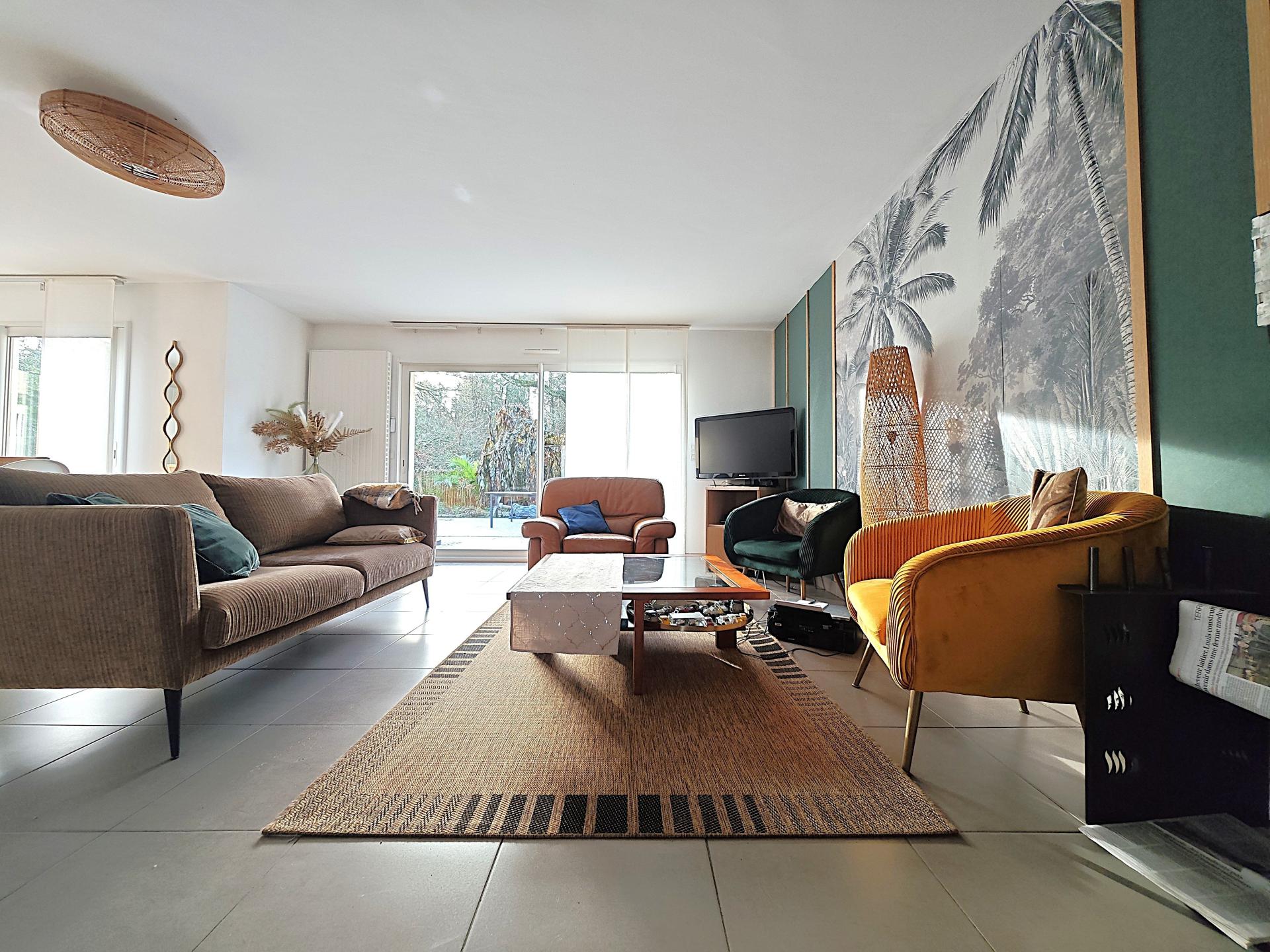 Miniature photo - 2 / 16