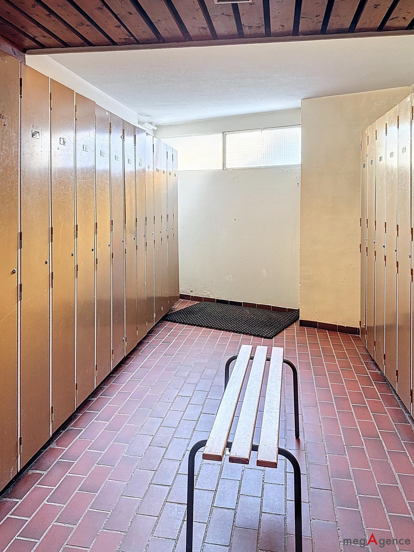 Miniature photo - 14 / 16