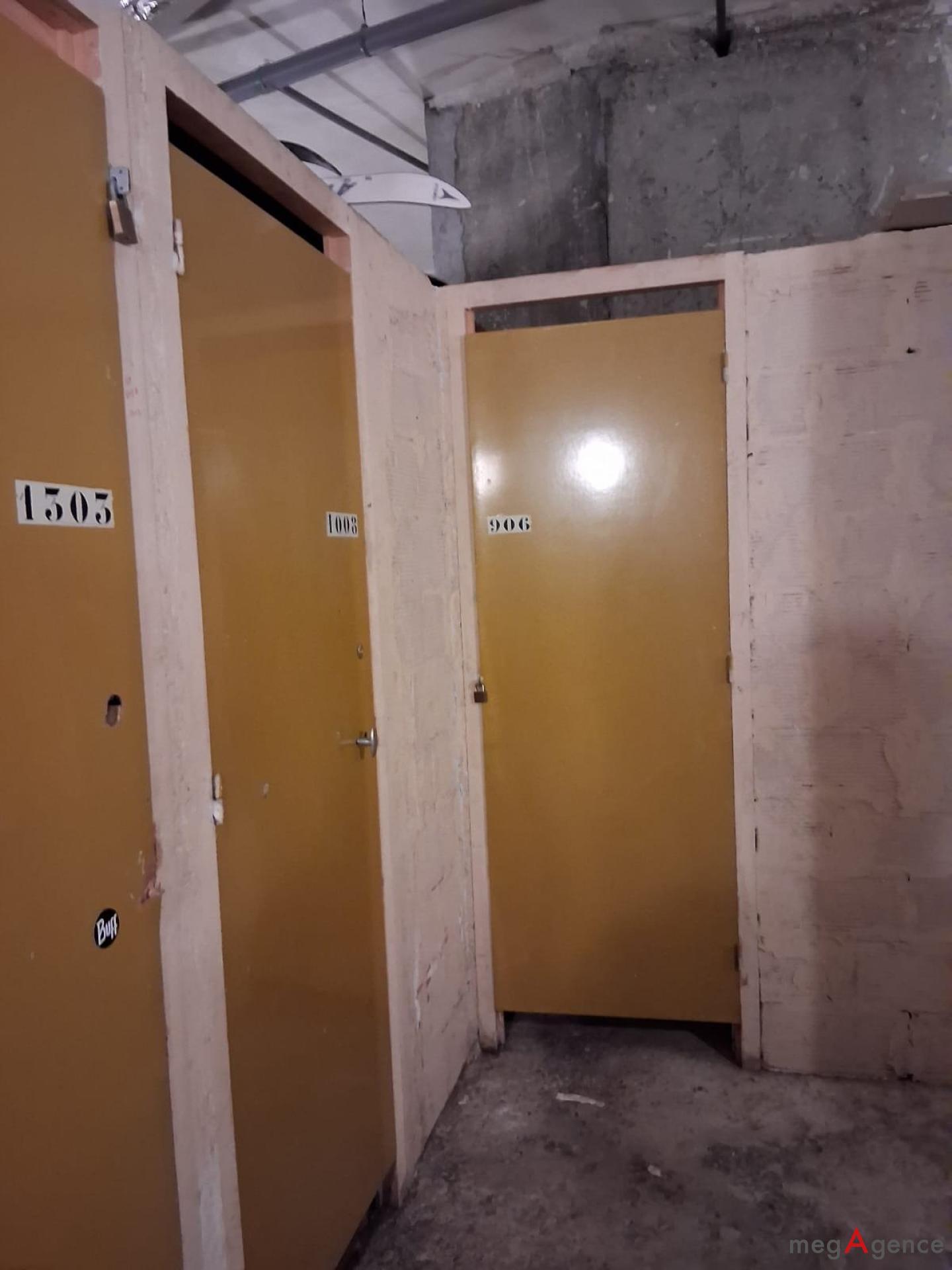 Miniature photo - 15 / 16