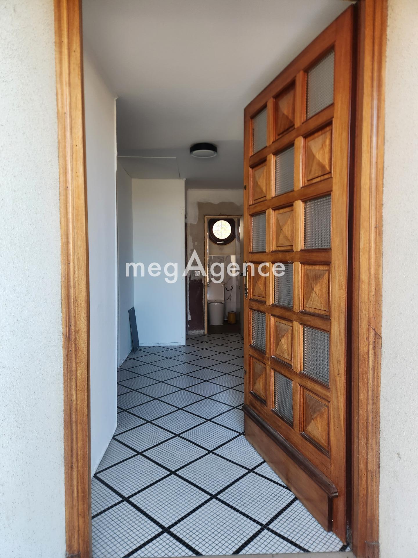 Miniature photo - 2 / 11