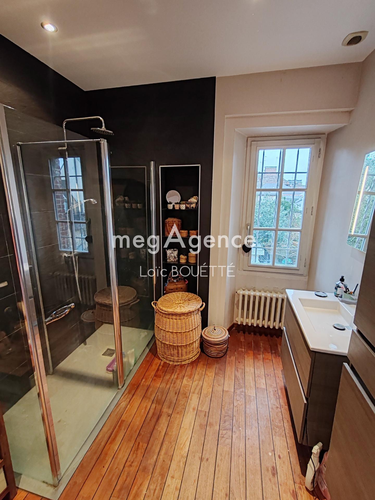 Miniature photo - 8 / 10