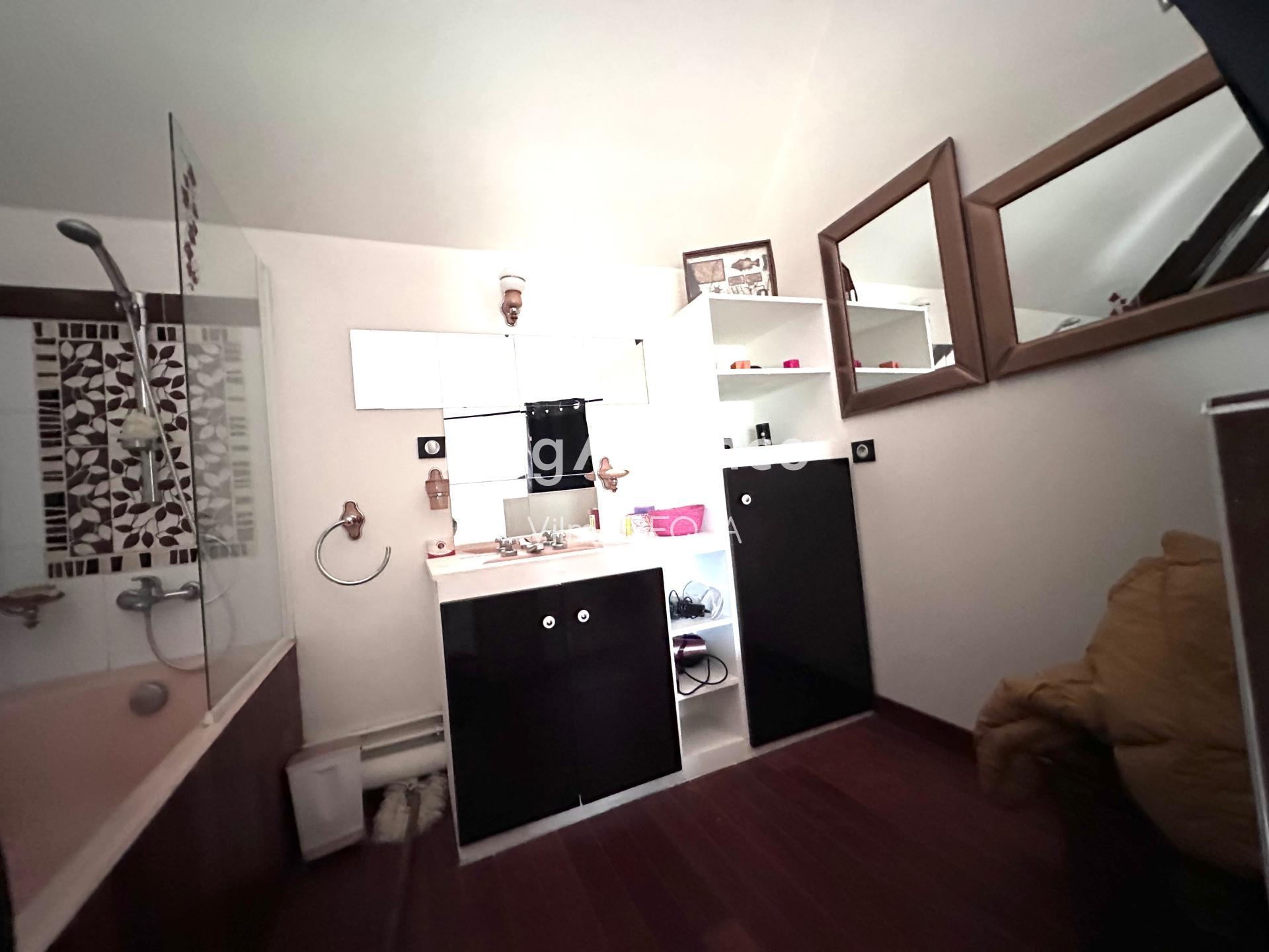 Miniature photo - 12 / 18