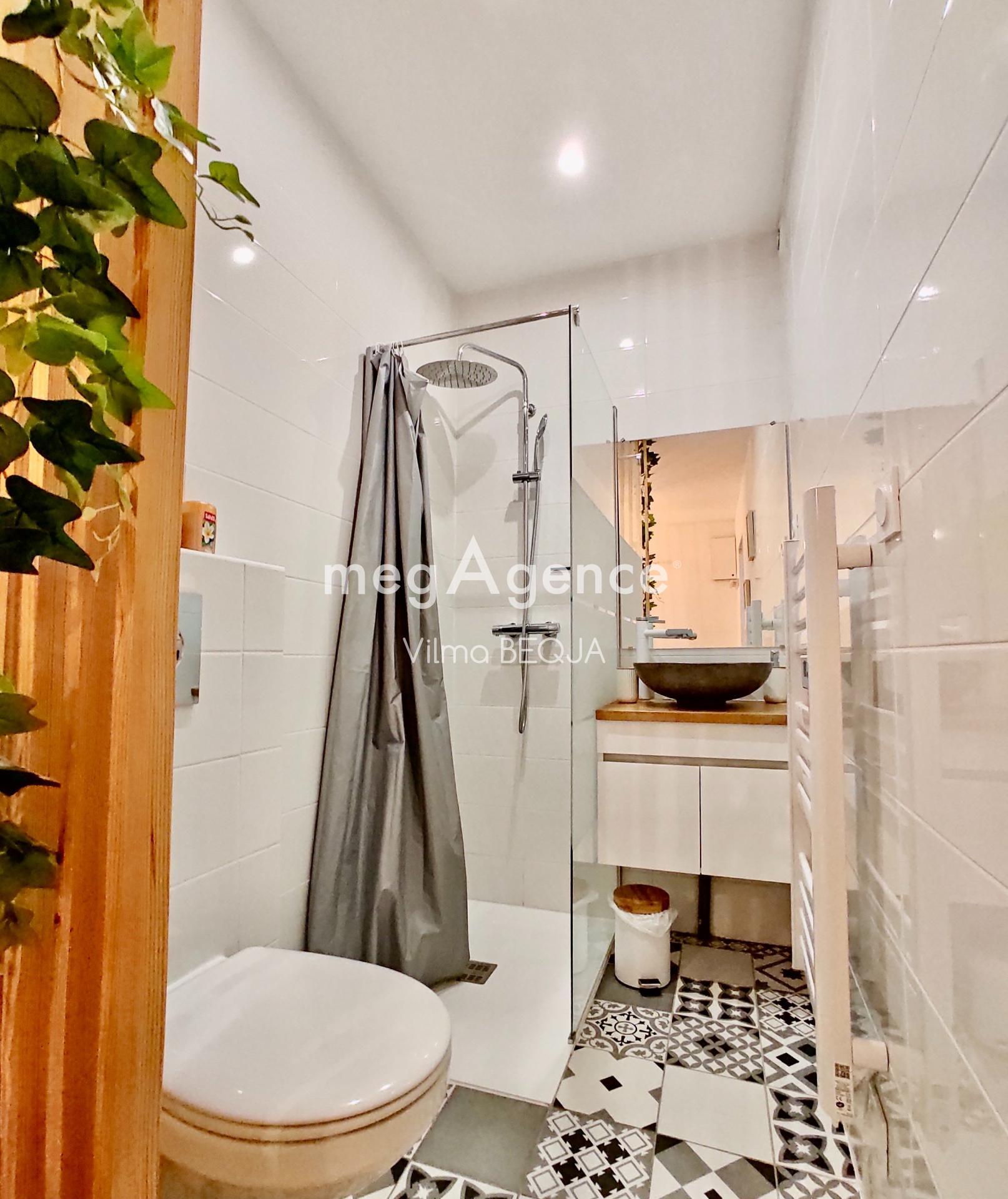 Miniature photo - 12 / 13