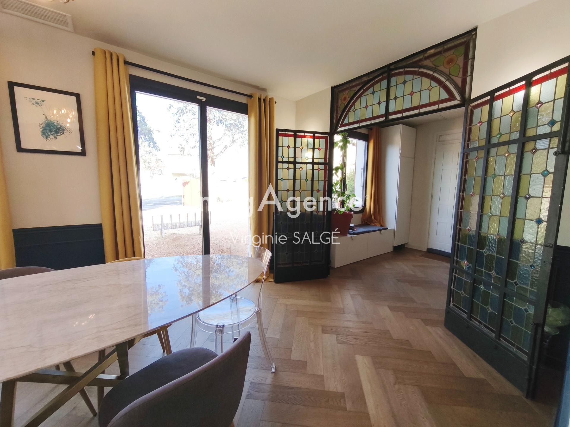 Miniature photo - 5 / 10