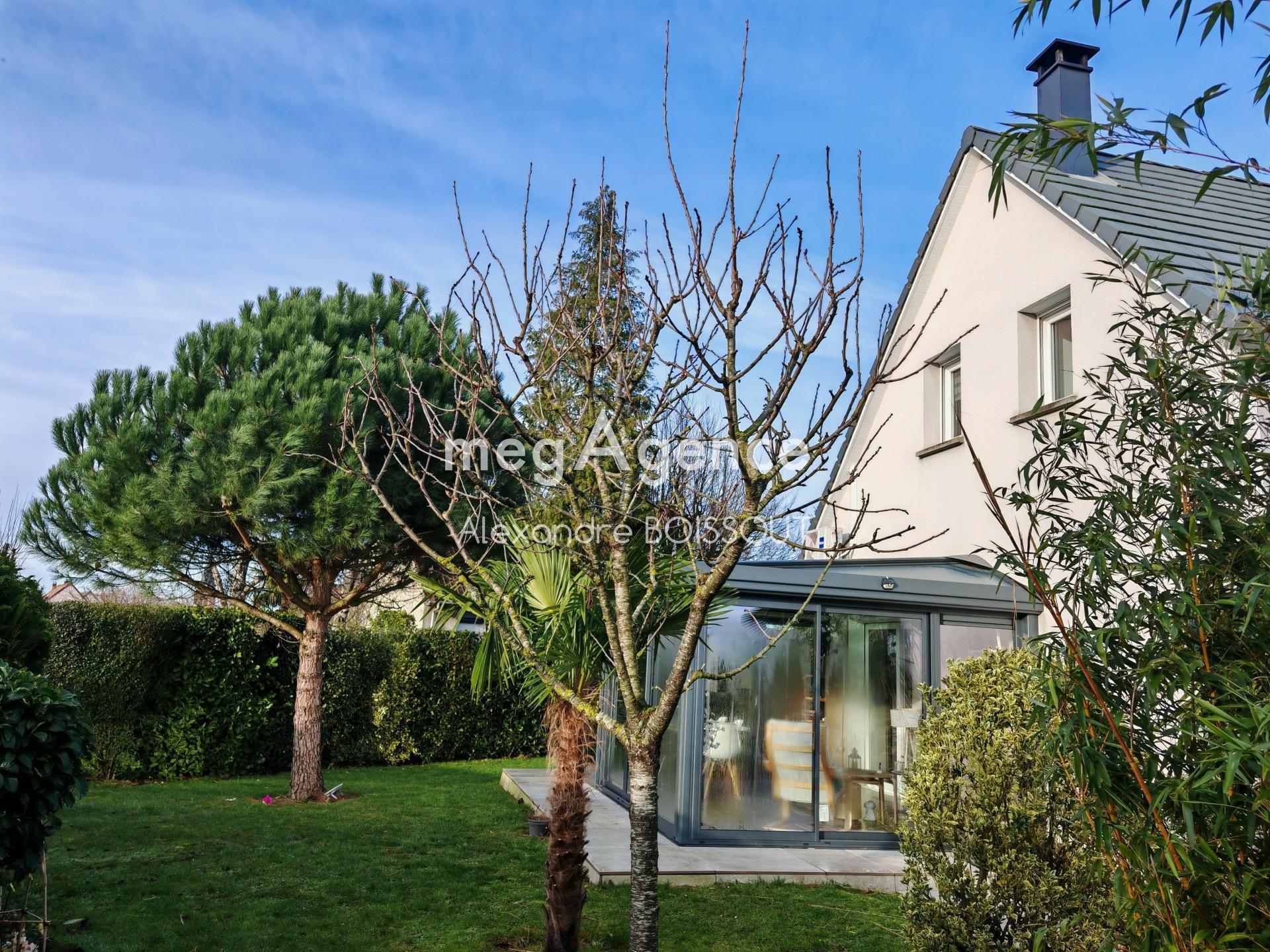 Miniature photo - 2 / 14