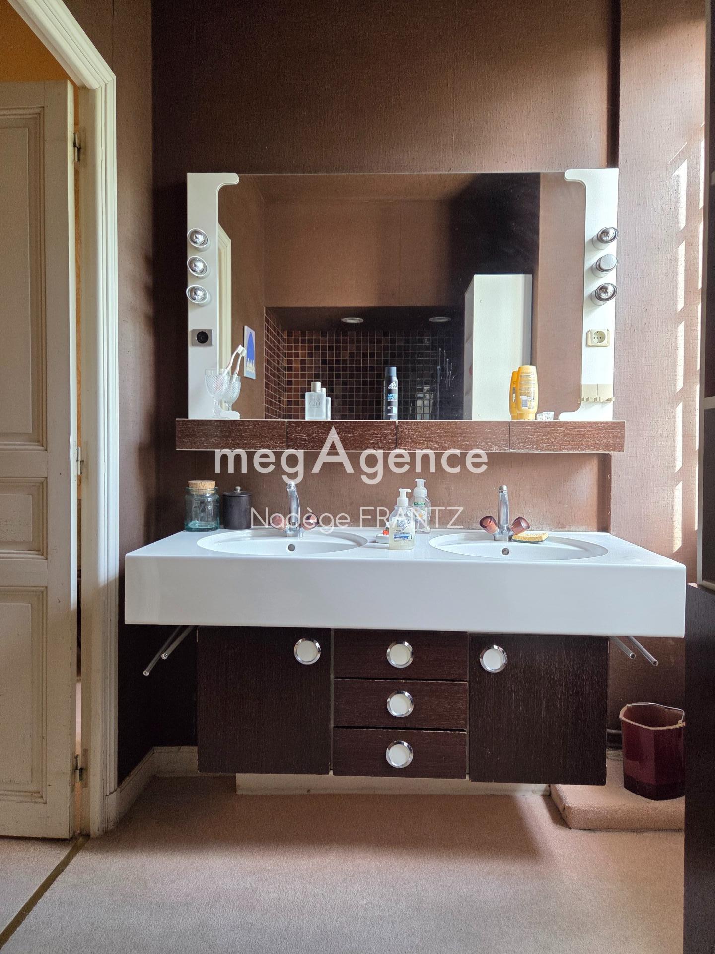 Miniature photo - 16 / 20