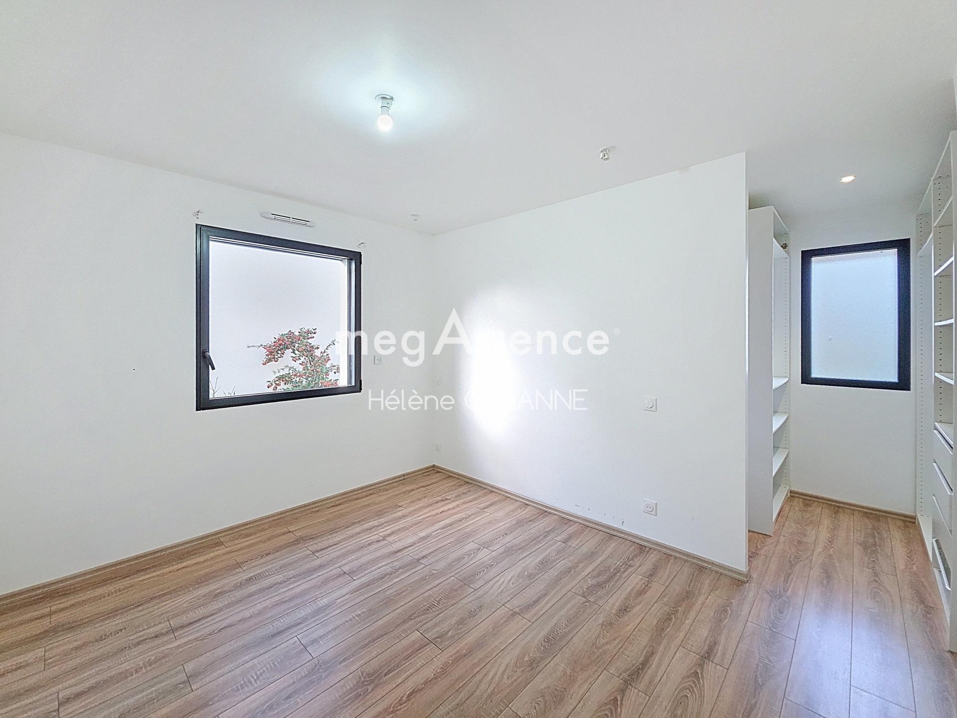 Miniature photo - 10 / 18