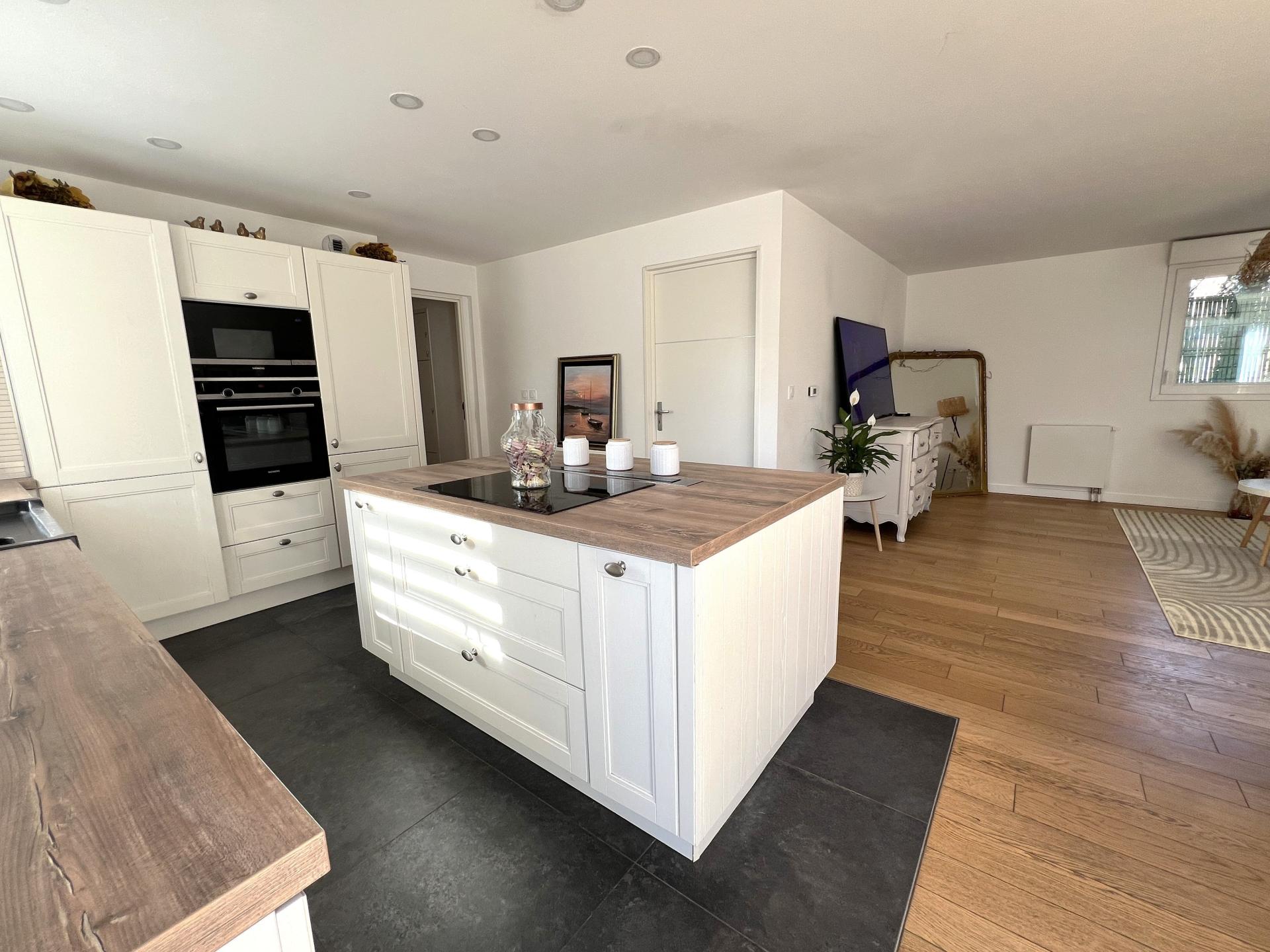 Miniature photo - 5 / 10