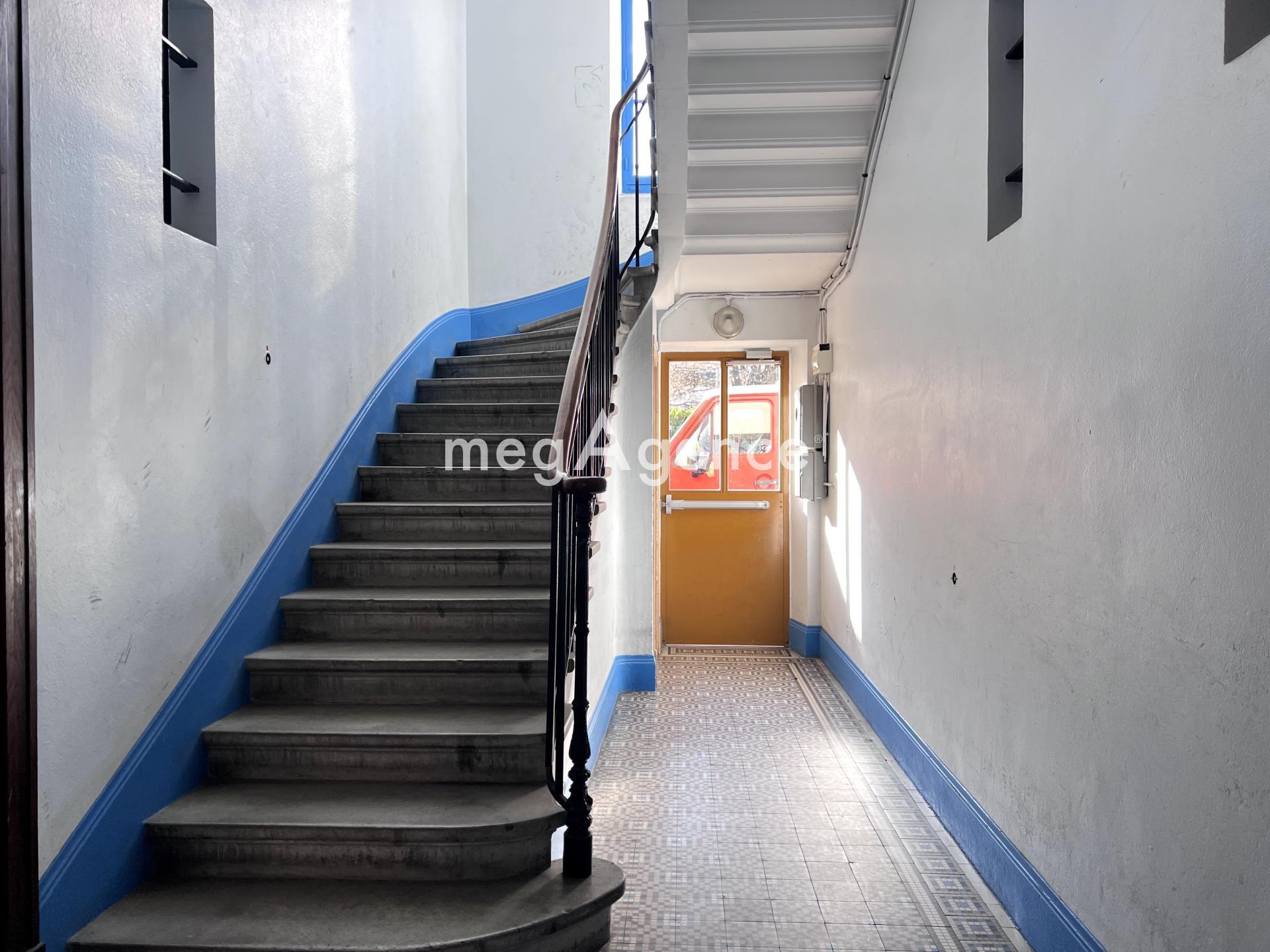 Miniature photo - 12 / 12