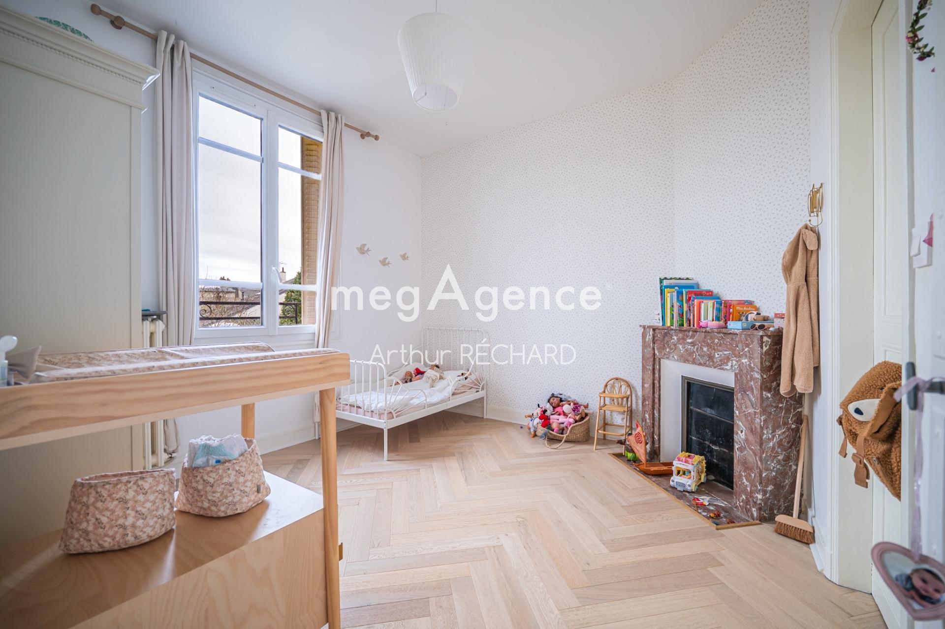 Miniature photo - 5 / 10