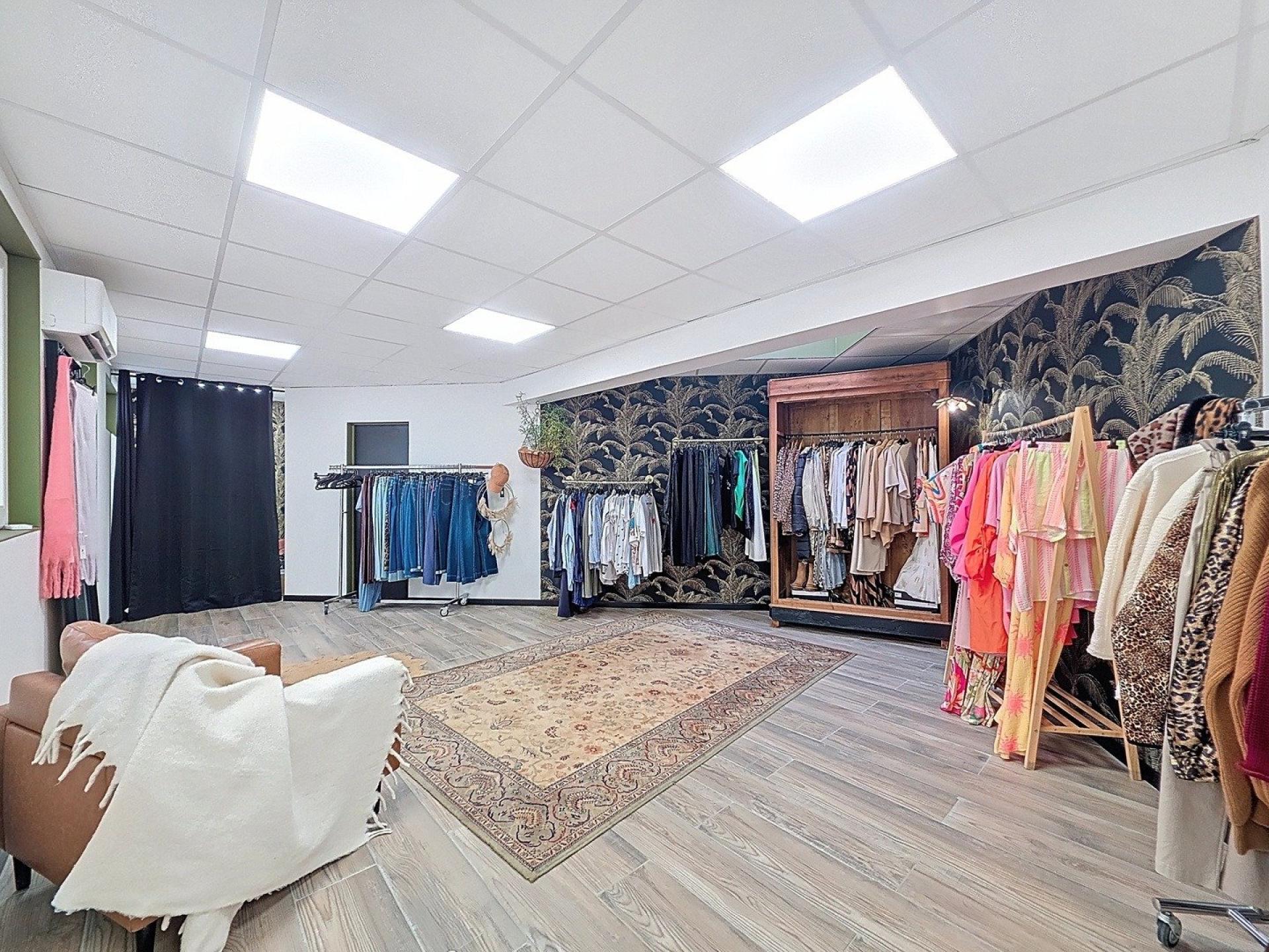 Miniature photo - 8 / 8