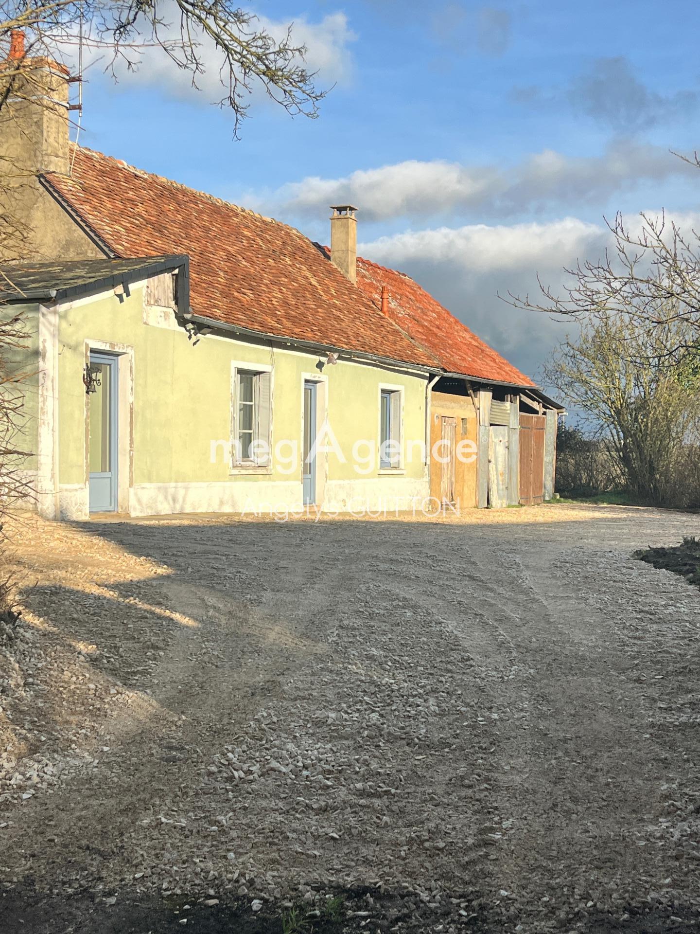 Fermette avec grand terrain 3800m²