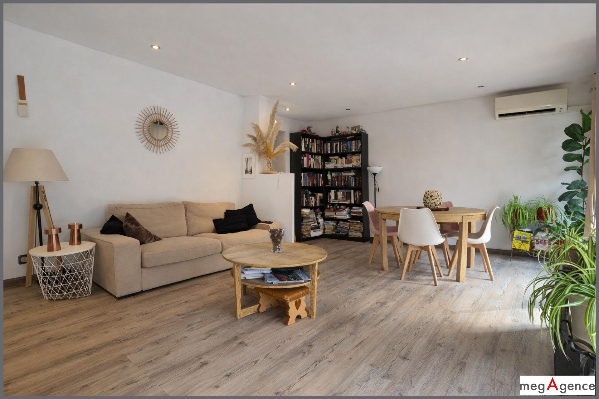 Miniature photo - 2 / 8