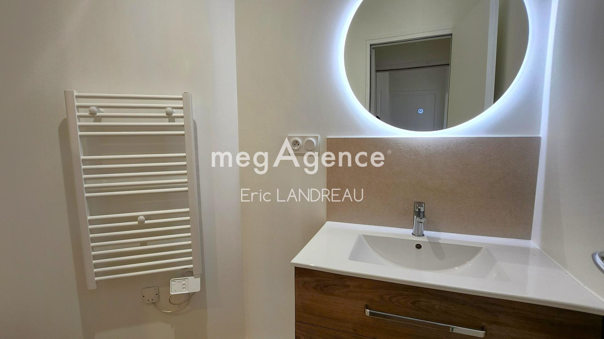 Miniature photo - 8 / 16