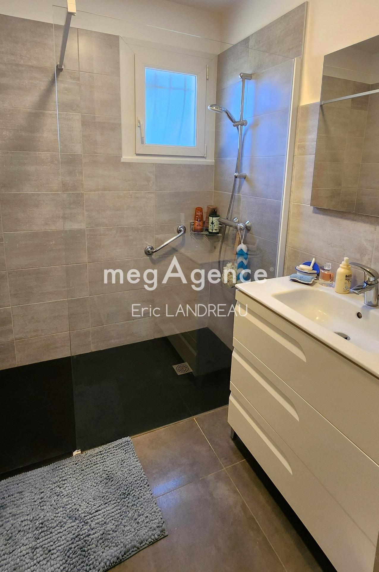 Miniature photo - 5 / 16