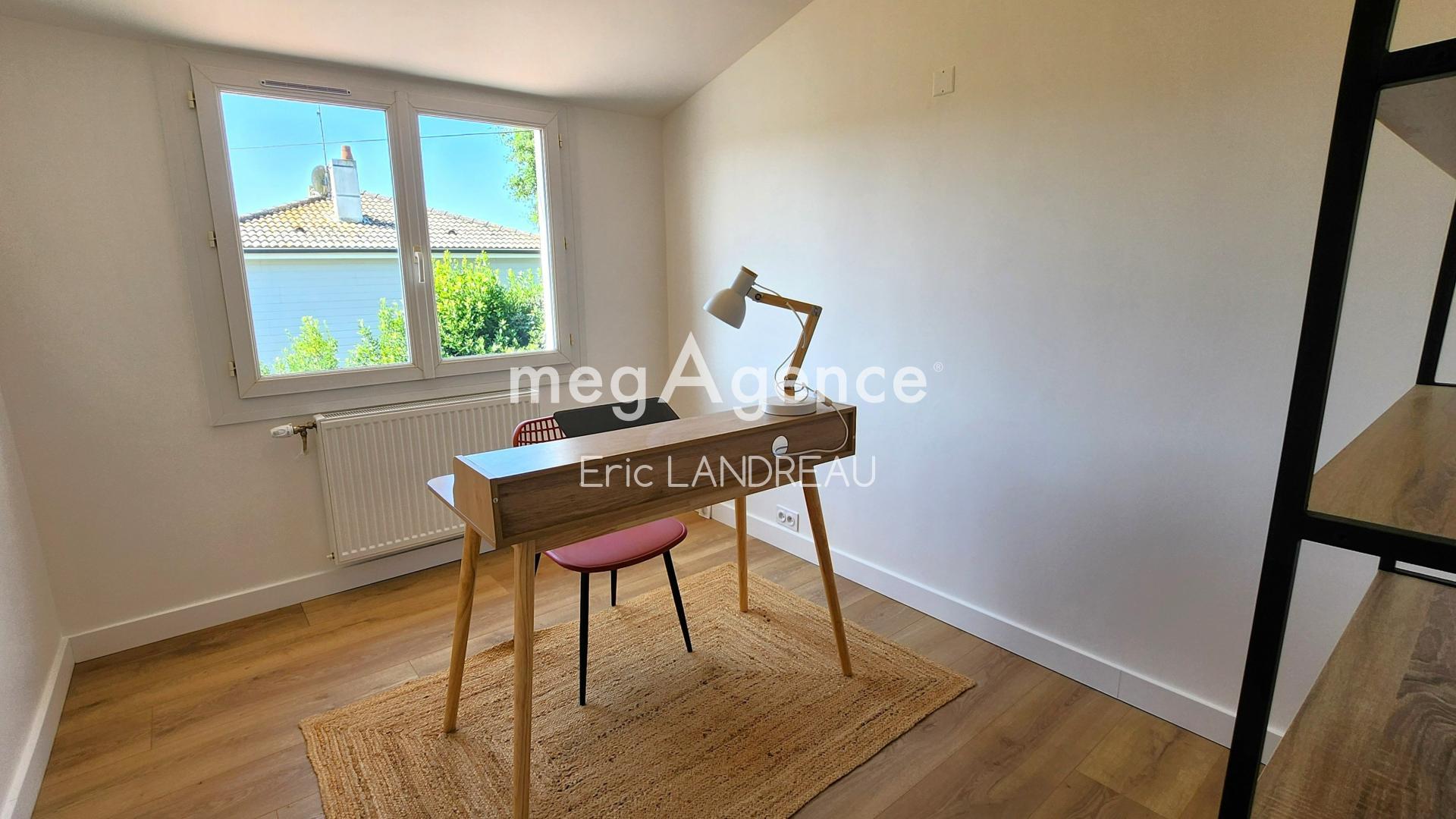 Miniature photo - 11 / 16