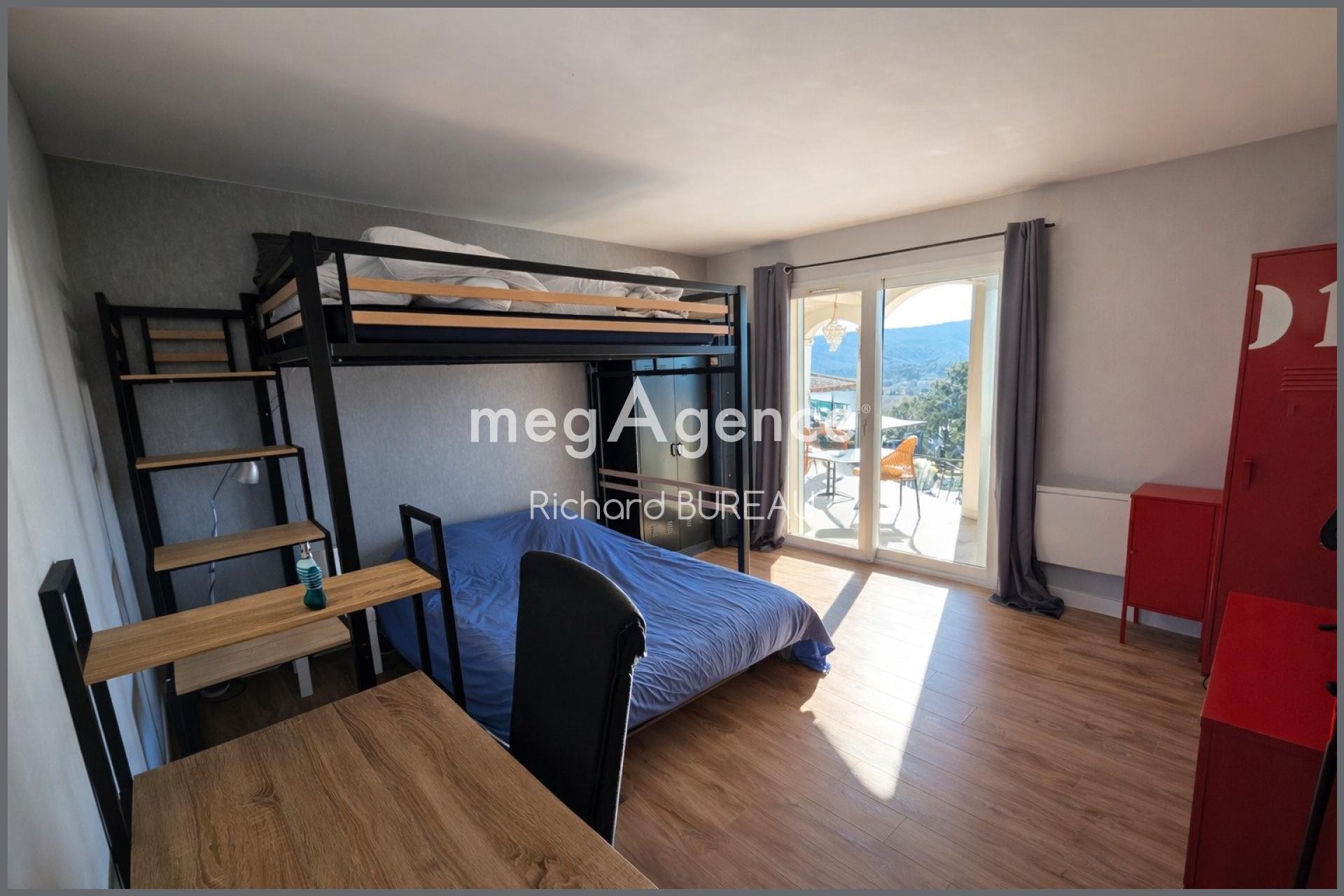 Miniature photo - 6 / 11