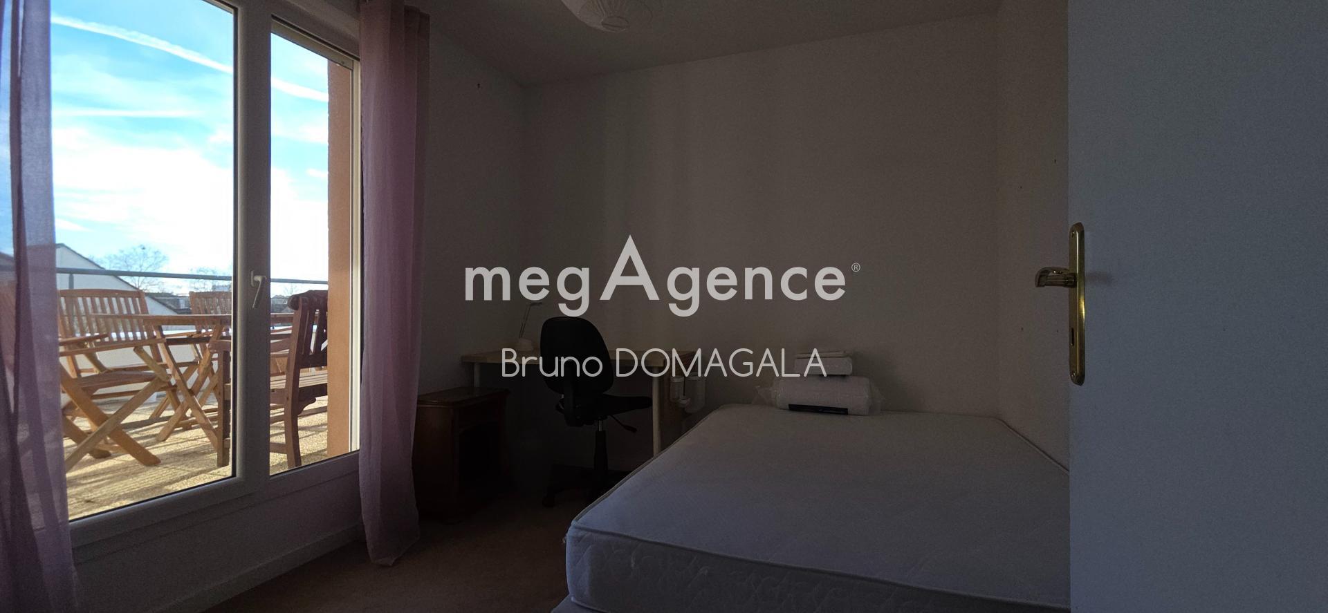 Miniature photo - 10 / 17