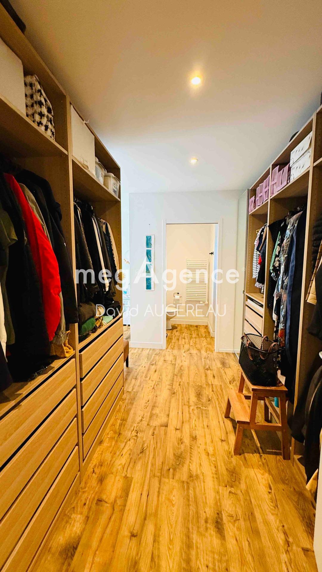 Miniature photo - 11 / 17