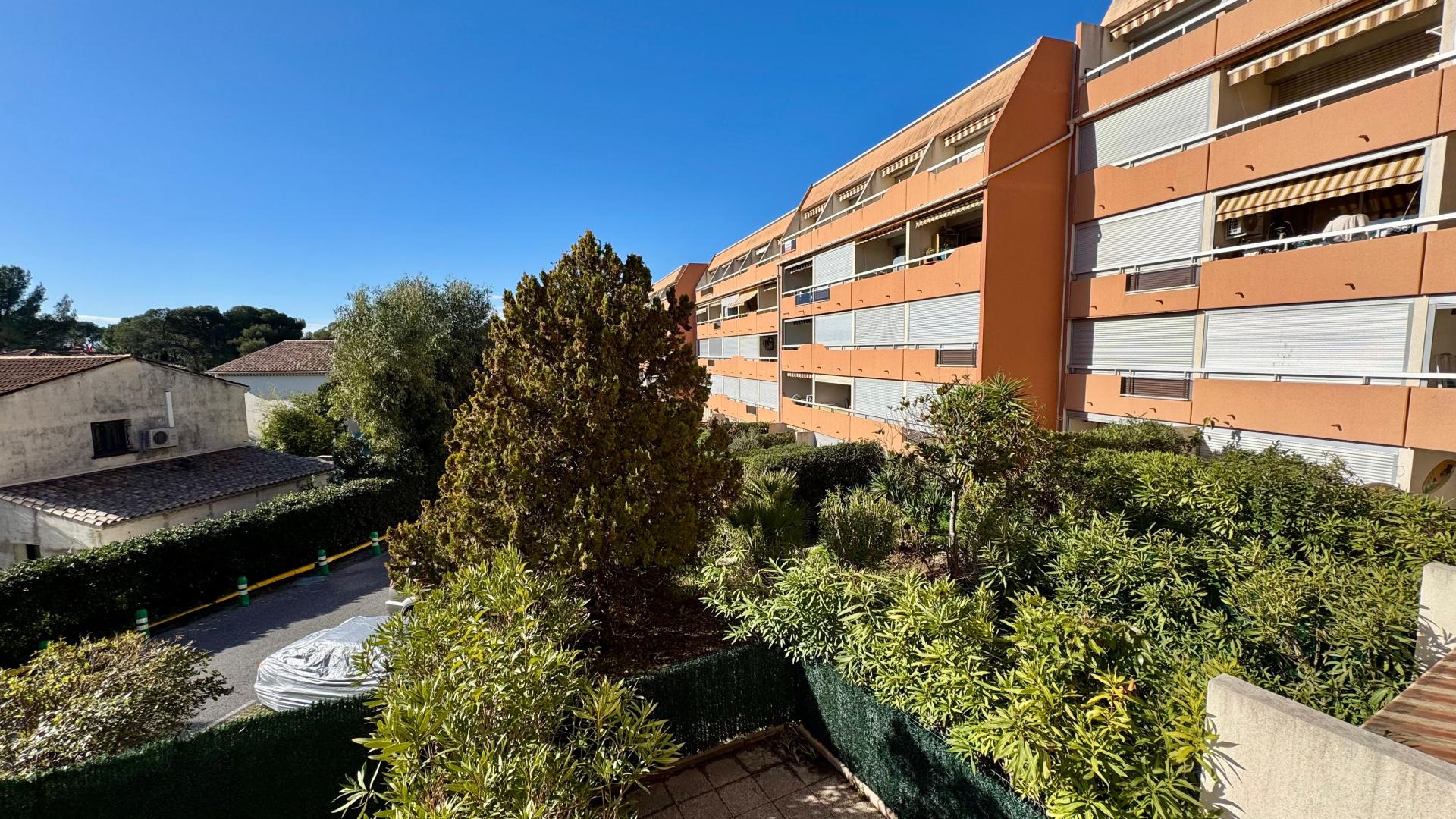 Miniature photo - 7 / 9