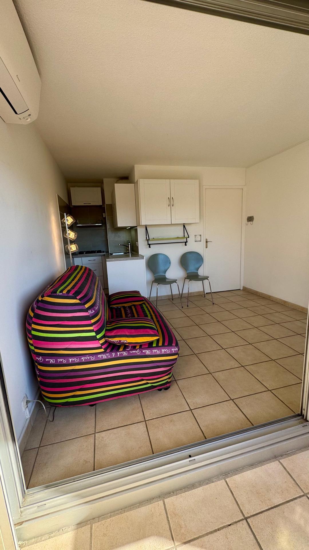 Miniature photo - 2 / 9