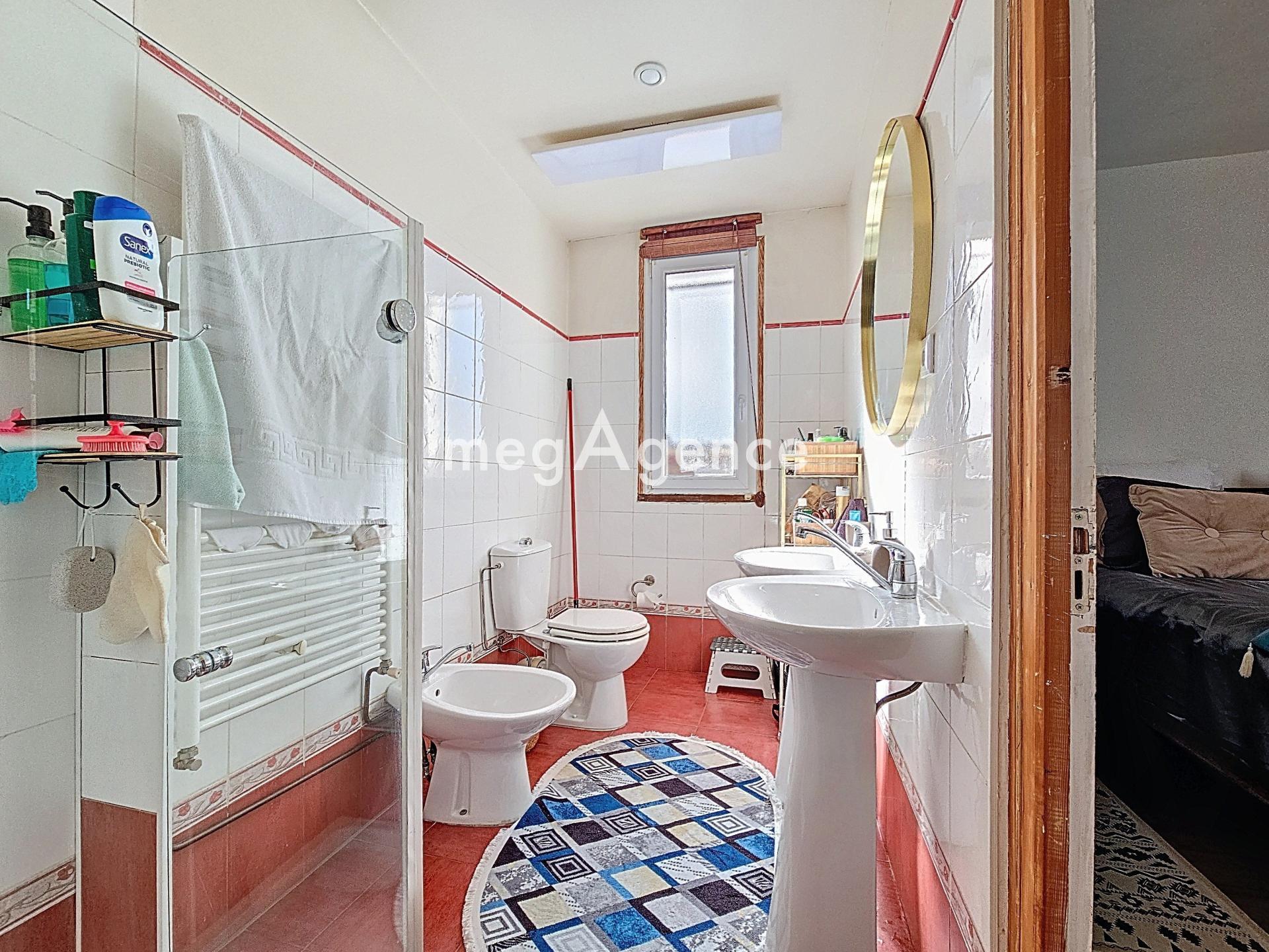 Miniature photo - 11 / 16