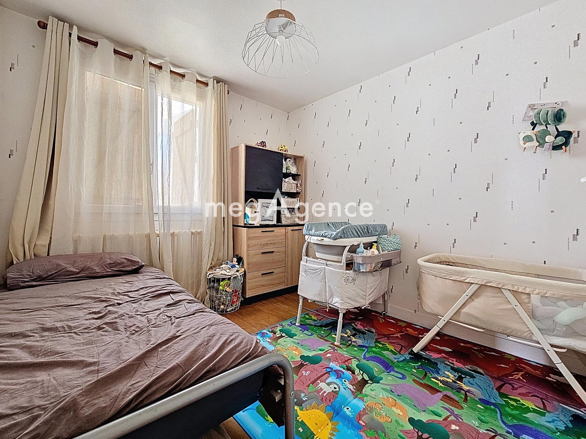 Miniature photo - 12 / 16