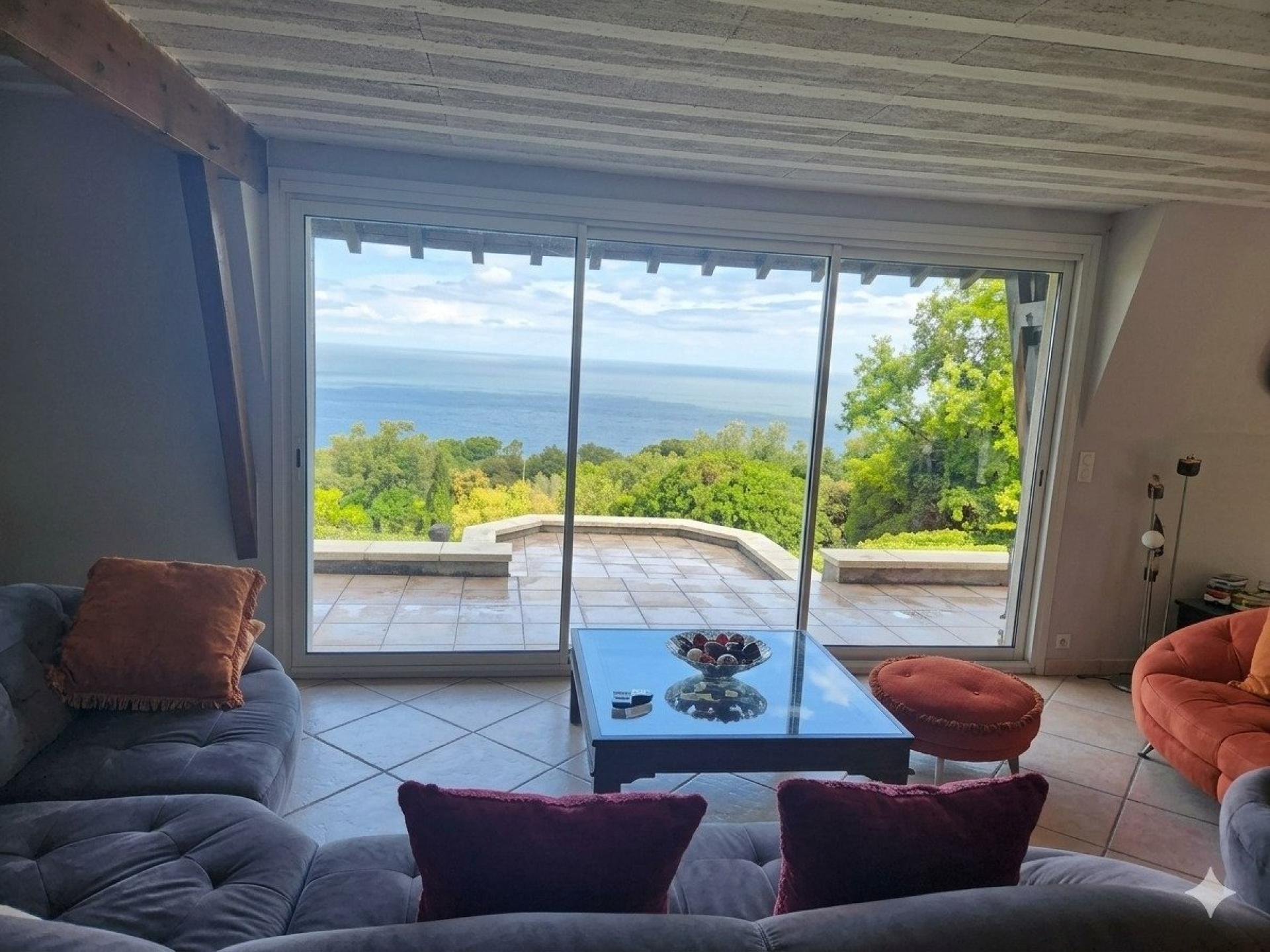 Miniature photo - 3 / 9