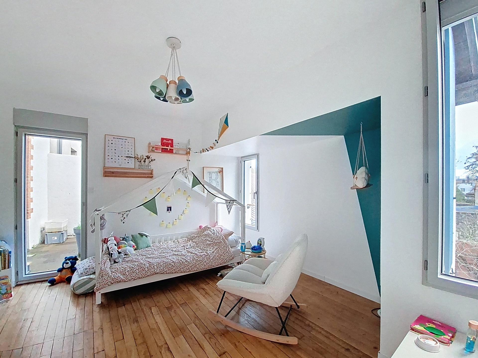 Miniature photo - 11 / 16