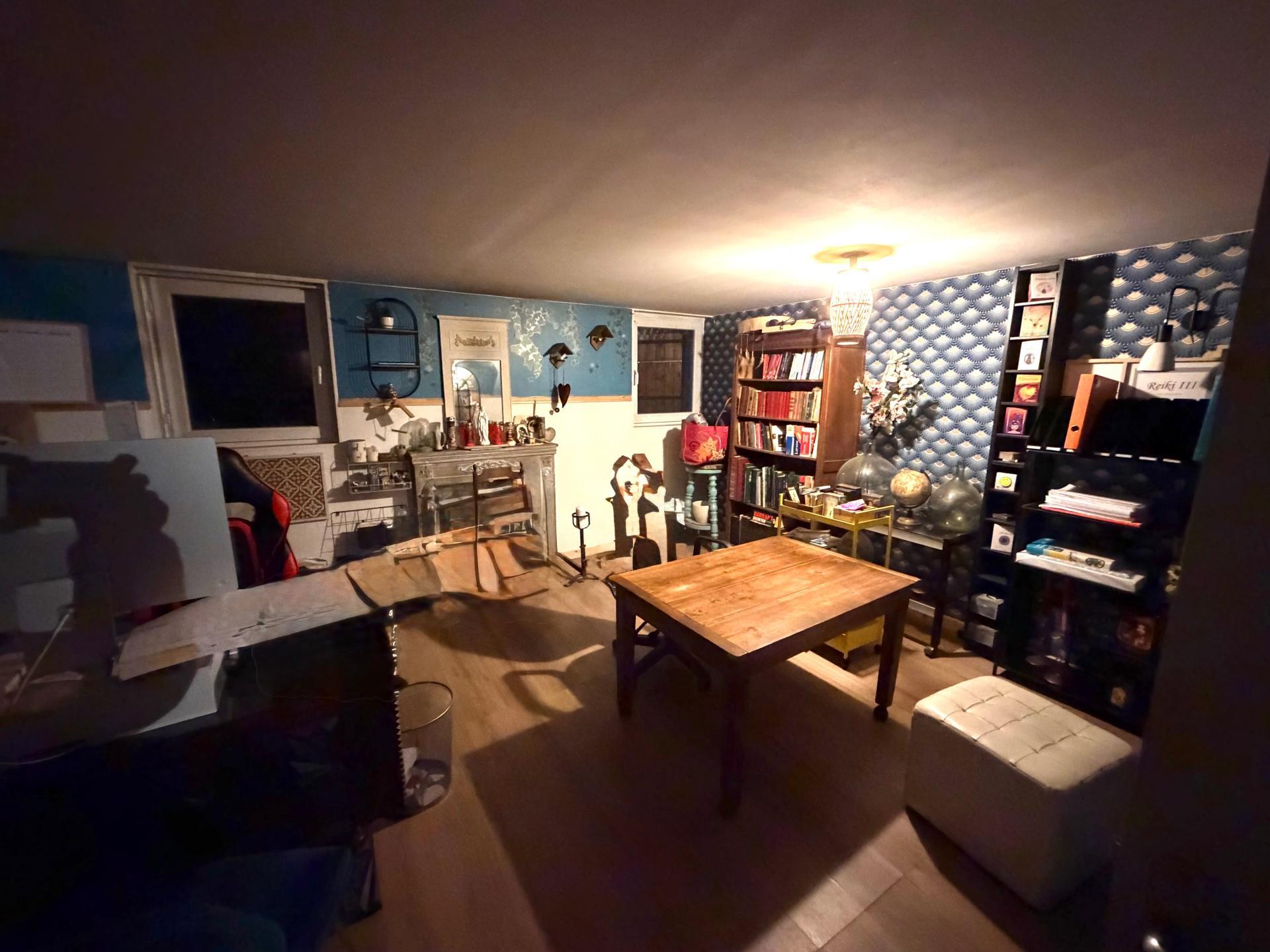 Miniature photo - 12 / 16