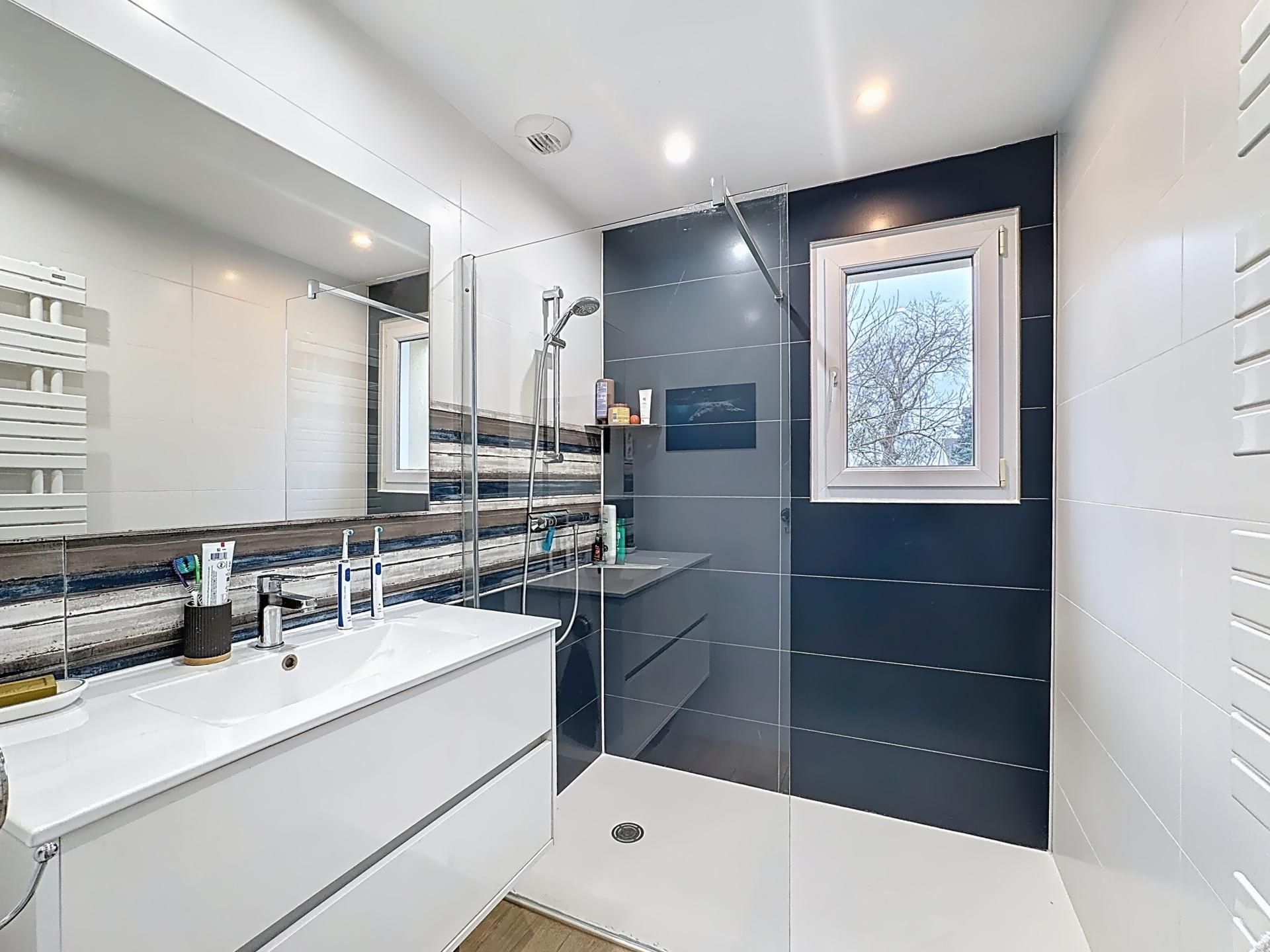 Miniature photo - 5 / 12